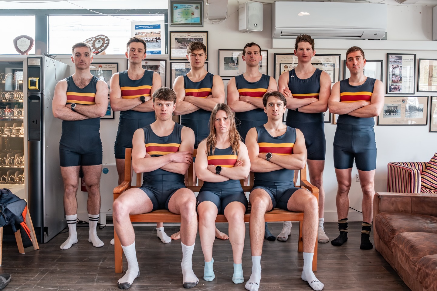 🏎️ HORR crew announcement - M1 🏎️
C: Amy Henfrey
S: Eddie Davis
7: Will “Gasman” Gasson
6: Harvey “Big Harv” Orskov
5: Joe Holey
4: Matt Simpson
3: Tim “Throbbo” Robson
2: Sam “Stevo” Stephenson
B: Ben “Big Mac” Mackworth
Come and cheer our top boys barreling down the tideway under the bow number #39 ❤️
(Don’t let their nicknames fool you, they take their rowing careers very seriously)👀