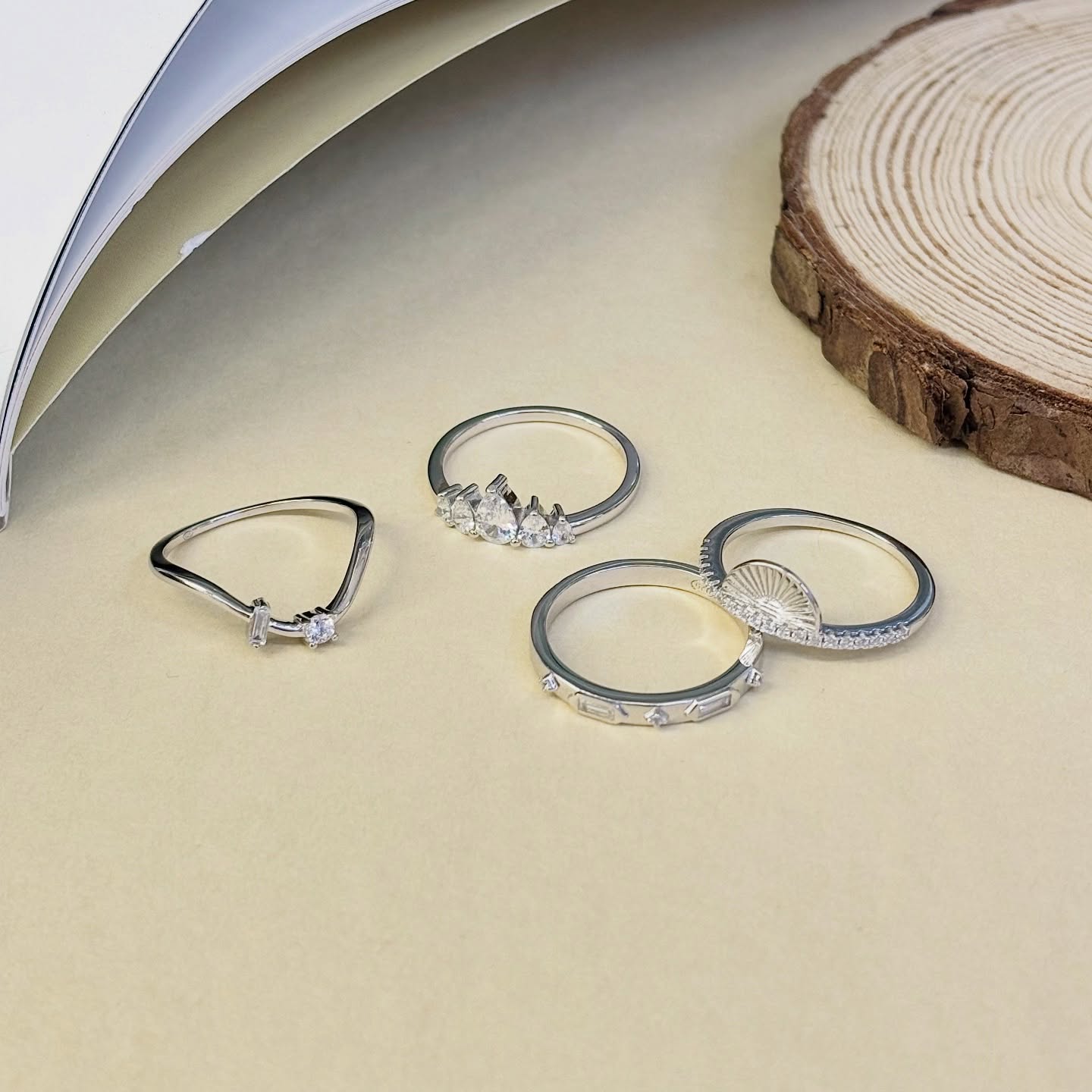 Mix, match, and shine with our 925 silver stack rings.
🛒 Available in gold plated & rhodium.
✅ Nickel free
✅ Wholesale
✅ Ready to ship
📩 Order now or inquire for more details :
📱 WhatsApp : +66 63-416-6537
💬 Or click link in Bio
#stackring #silver925 #minimaljewelry #olybjewelry #wholesalejewelry