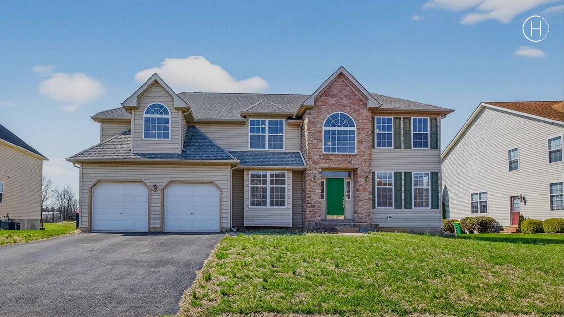 NEW in Middletown, Delaware
Space, scenic views, and endless potential come together in this beautifully maintained home backing to the golf course in Frog Hollow.
✨ Why you’ll love it:
• 4 spacious bedrooms + 2.5 bathrooms
• Over 3,000 sq ft of versatile living space
• Grand foyer with striking double staircase
• Formal living & dining rooms + private home office
• Expansive family room with gas fireplace
• Open-concept kitchen with stainless steel appliances + pantry
• Enclosed porch + deck overlooking the golf course
• Spacious owner’s suite with sitting area + spa-like bath
• Dual closets, jetted tub + glass-enclosed shower
• Unfinished basement with walk-up access + future potential
• Fresh paint throughout + move-in ready feel
Enjoy peaceful golf course views and a prime location close to shopping, dining, and major routes - perfect for both relaxing and entertaining.
📍 Open House:
Saturday, April 4
11:00AM – 1:00PM
📲 Ready to tour or want more details? DM us for the full property link!
Proudly listed by Melvin Sarpey
Crown Homes Real Estate
o. 302-504-6147
683 Yorklyn Rd #C
Hockessin, DE 19707
#