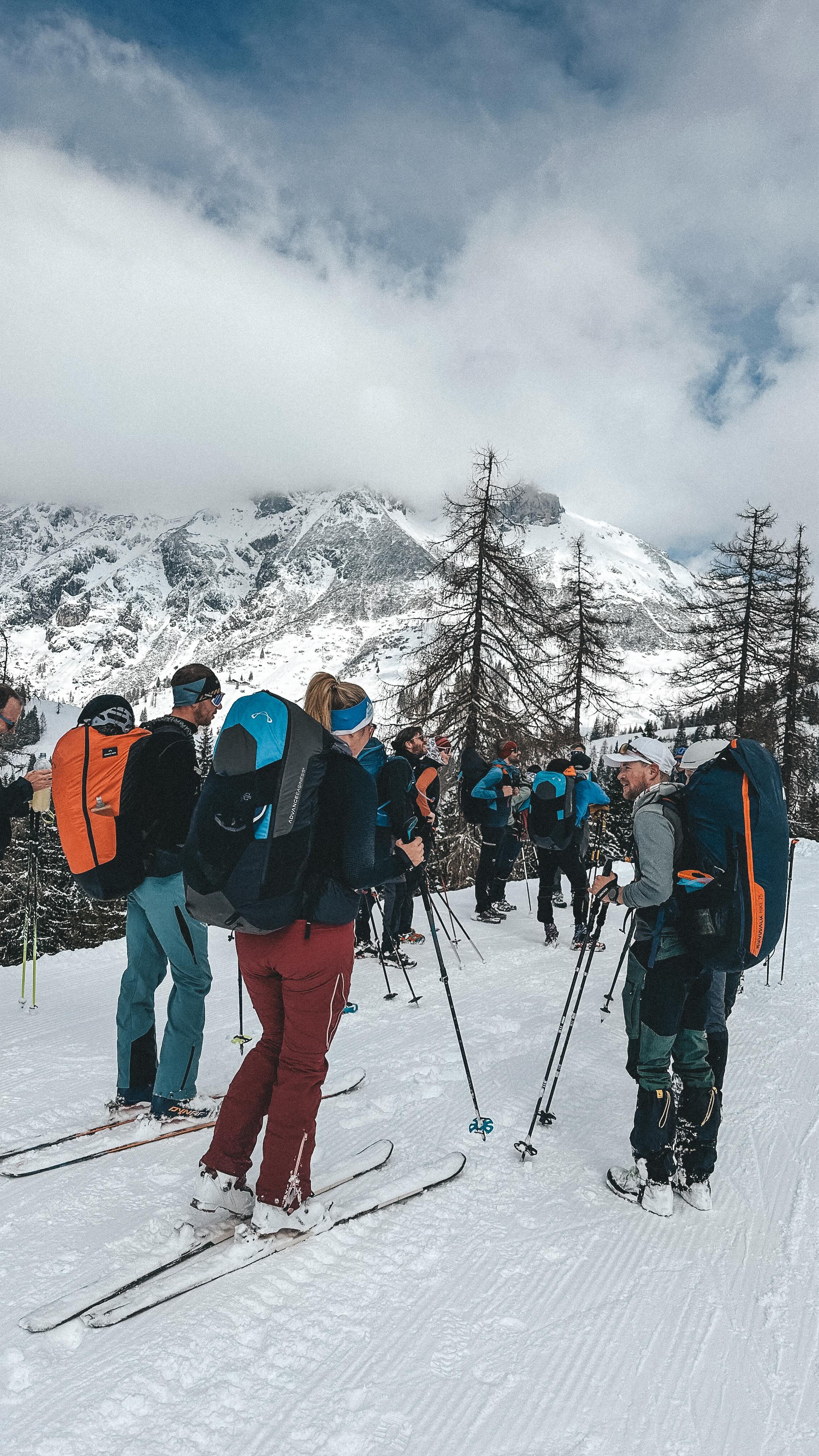 What a start into the season 🤩🙌
Can’t wait for more events with all of you WANDERBIRDS 🚀
We started with a Community Hike&Fly in Werfenweng, Austria - in August we will have a WANDERBIRD Trophy here!
NEXT COMMUNITY HIKE&FLY:
📅 02.05.2026
📍 Dornbirn, Austria
👉 Register now via the link in our bio!
#wanderbird #paragliding #hikeandfly #findyourpath