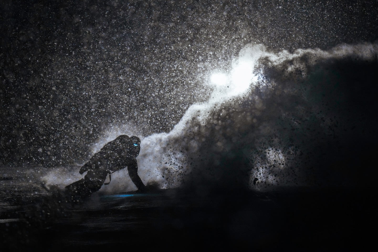 The dark, the light, can’t exist without each other.
Enormous opportunity for insight in the seasons of despair. Those thick like molasses moments in the heart; the inevitable spans of suffering, which try as we might to as humans to avoid, is the uncomfortableness of humanness. Keep trusting in the glimmers friends, in the darkest of days, they are always there, just the same as the stars keep shinning, even when covered by clouds. The storms they always pass. And when the dust settles, and the light re-enters things will be anew. Undoubtably there’s a lot of despair in our mountain communities the past few years, and opening the news, it feels globally. However, there’s so much joy and love and peace that surrounds us too. Both deserve to be honored. So much love xo.
Photo: @chrisburkard
Location: @iwanairesort