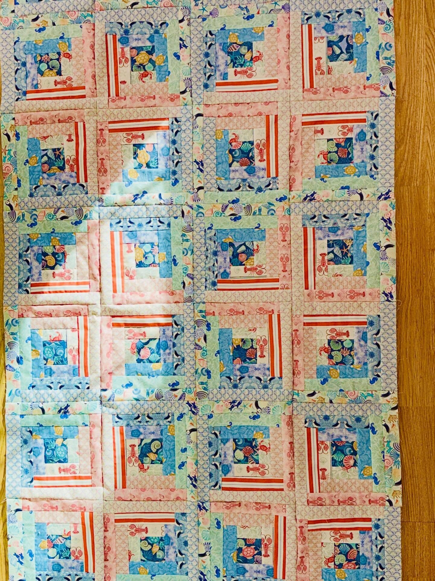 Dreaming of sunshine and sea air, greatly helped by these beauties - Seas the Day!
Half way done with this simple log cabin quilt, it’s so cute I almost don’t want to give it away!
A wonderful weekend of sewing with fab friends was just the ticket ❤️
#quilt #quilts #quiltersgonnaquilt #saturdaynightcraftalong #sewing