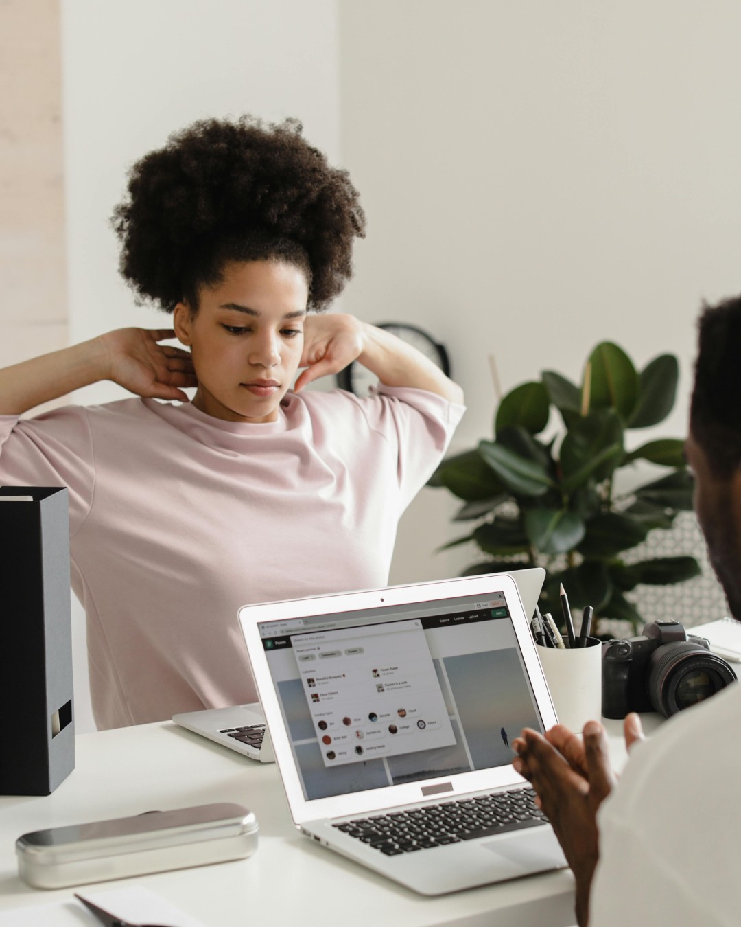 A gentle reminder 🚨
If you’ve been sitting for a while… this is your sign to get up! A quick stretch, a short walk, or a posture reset can go a long way.