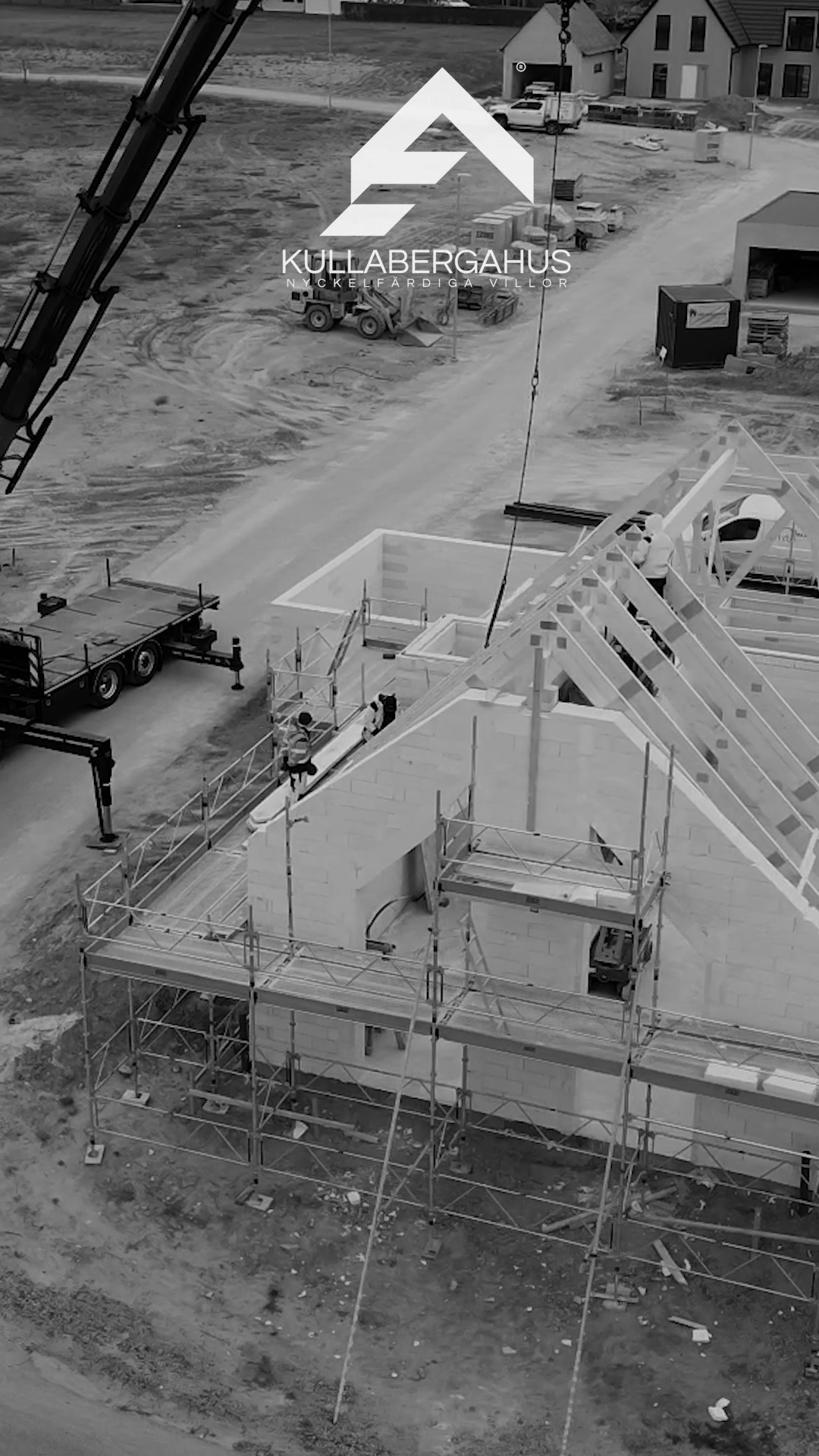 Ditt drömhus i trä och sten – naturligt, hållbart, unikt.
#nordiskahem #villa #enplansvilla #Lhus #hhus #hvilla #renovering #byggahus #nordicdesign #nordichome #construction #gjutning #kullabergahus