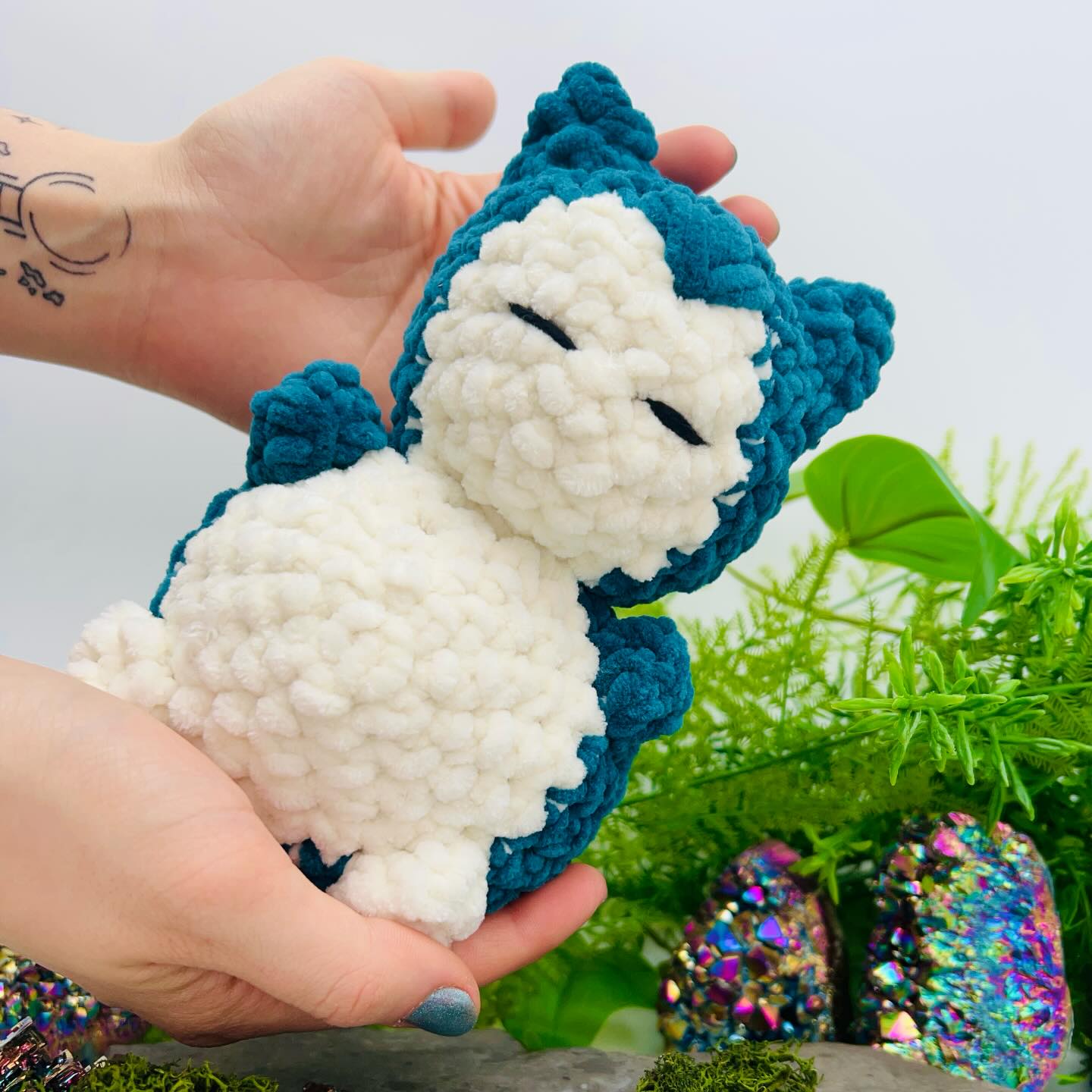 Salli zämme🩵 Dieses Plushie gibt's NEU im Onlineshop ✨joemigurumi.ch✨ zu haben🤗
#crochet #plushie #handmade #smallbusiness #handarbeit