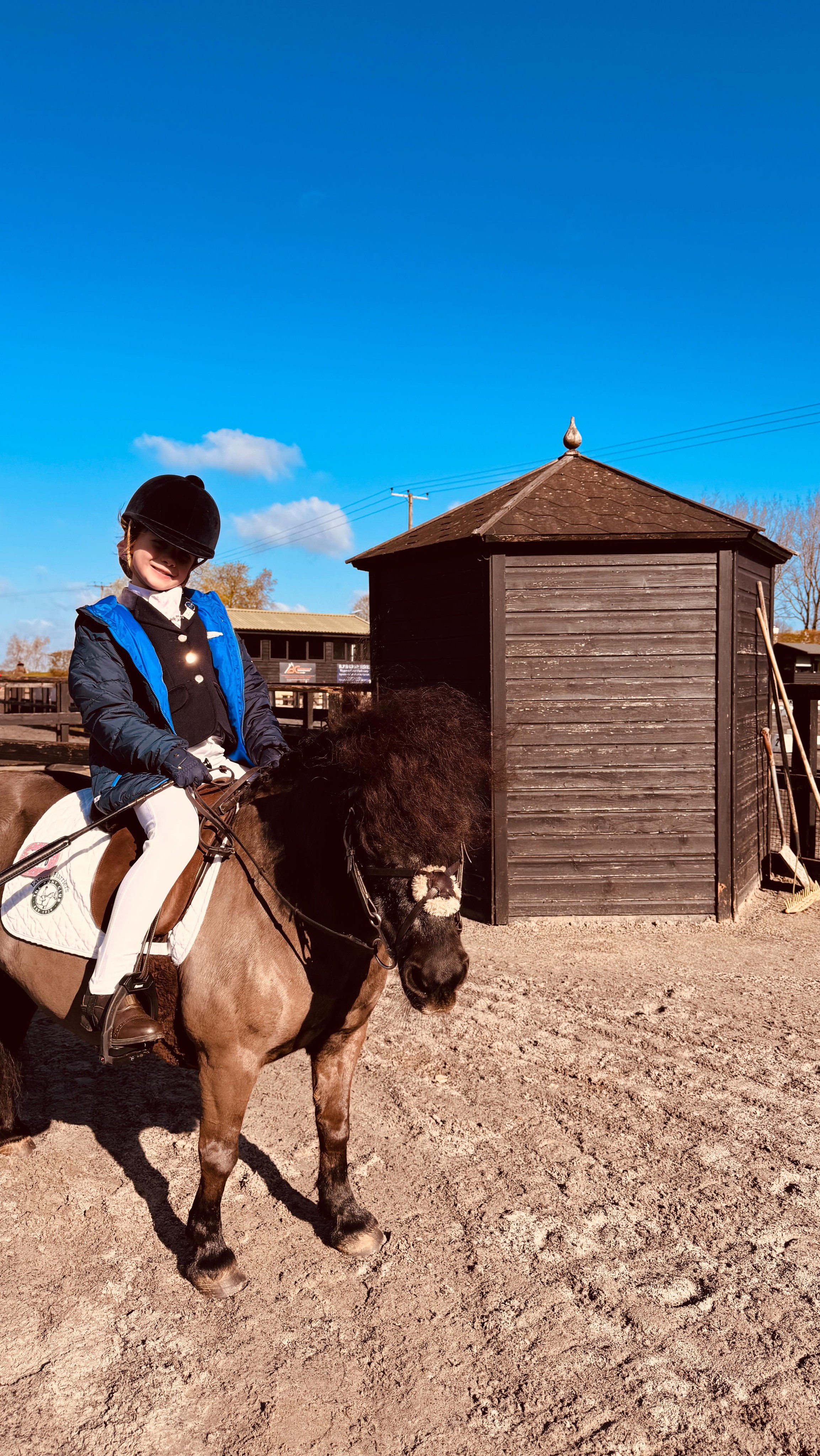 First show of the season, and a big thanks to @snuggyhoods for keeping everyone clean and warm!!
We headed to the @bdquestclub at @codhamparkequestrian
After a bit of a chaotic start when my truck decided to light up like a Christmas tree on the dash 20 minutes from home we had to nurse the truck home do a vehicle change and with me saying “there’s no way we’ll make it” Olive was determined…she told me of course we can do this Mummy I’ve practiced soooooo hard!
Luckily I’d left a bit of time for faffing in my calculations the night before and we did just make it!!
Olive rode a sweet little test with just one navigation blip, Elsa always gets a little more nappy when out and about so it’s learning to ride that version of Elsa too, but with no help she was fabulous and supported Elsa when she needed it and Elsa did really try for her 💗💗
The biggest thing was the smile, she didn’t stop smiling from the moment she got on to the moment she got off.
She ended with 64% which she’s super happy with and some good pointers from the judge for her to practice.
(BA for Snuggy Hoods use Aligned10 for 10% off)