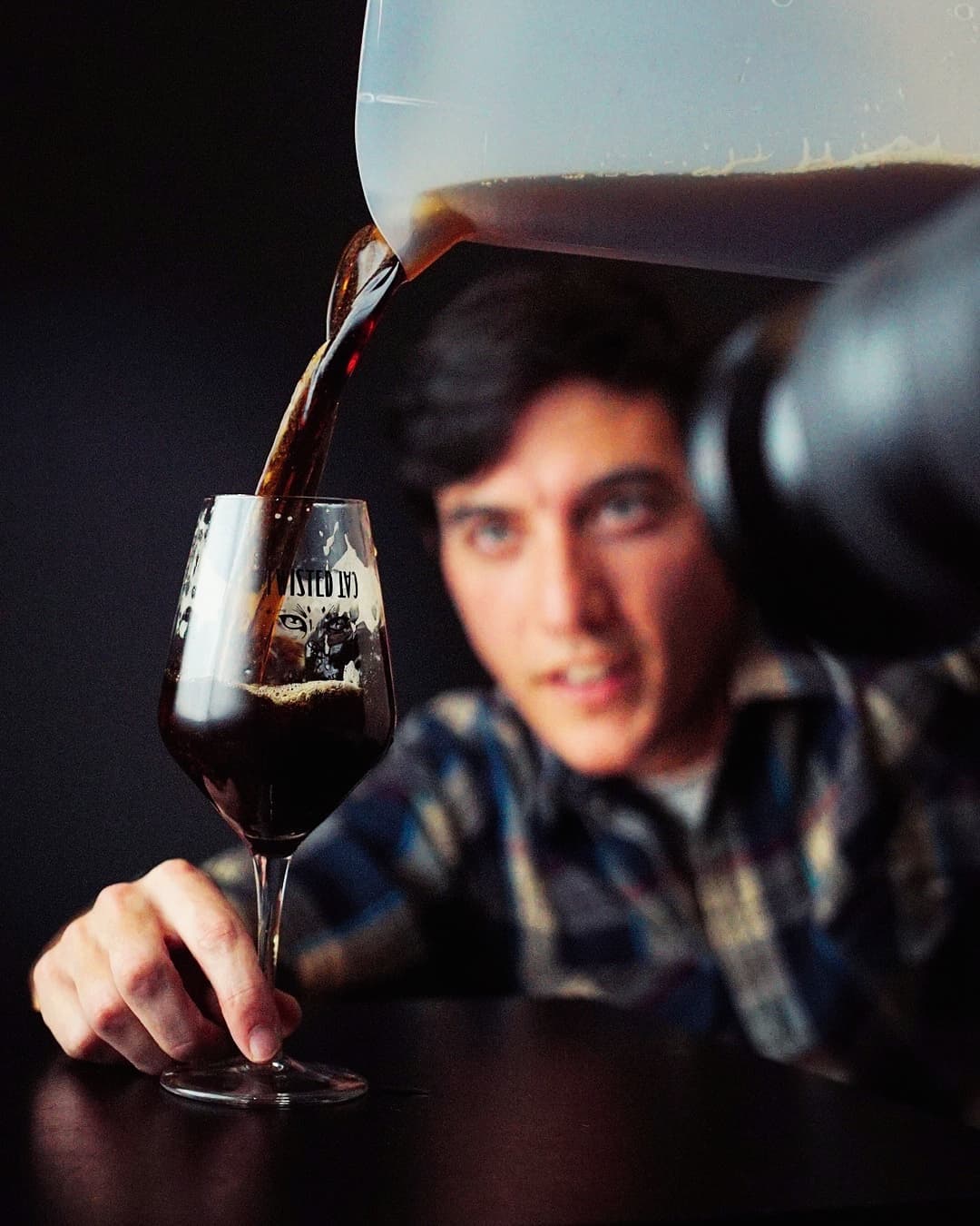 Looking forward to producing more content about BEER! 🍻
.
🍺: @the_twisted_cat_
.
#luxembourg🇱🇺 #beer #sonyalpha #videography #luxembourg #brewery #stout #nitro #nitrostout #beervideo #luxembourgvideographer #videodirector #videoshoot #behindthescenes #beerstagram