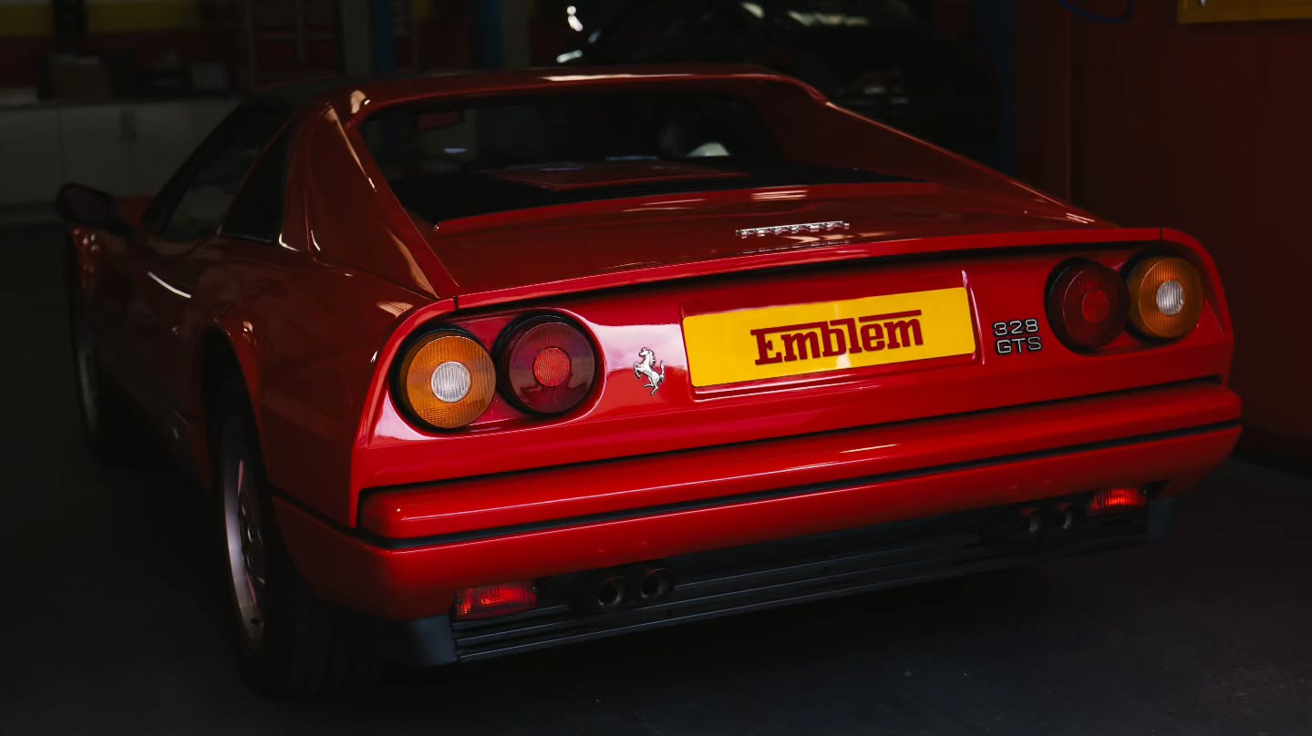 Stunning Ferrari 328 GTS, in for inspection at Emblem Sports Cars.
New season coming soon, is your Ferrari ready?
South Coast's No.1 specialists for Ferrari, Maserati & Lamborghini.
📸 by @beyond_car_concept
#ferrari328gts #ferrarispecialist #ferrarirepair