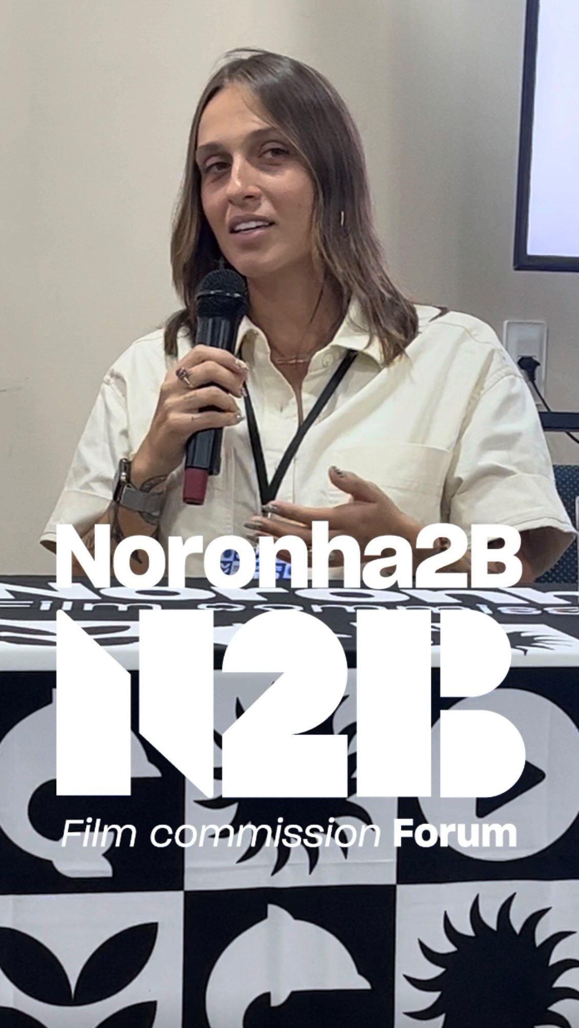 O Noronha2B nos proporcionou discussões de altíssimo nível, e o estudo de caso “Cria Brasil” foi, sem dúvida, um dos pontos altos. 🏝️🎥
No Auditório do ICMBio, acompanhamos a conversa entre Erika Alvarez (YouTube), Christiano Braga (EMBRATUR) e Marina Guaragna (Criadora de Conteúdo) sobre a potência da parceria entre plataformas digitais e o turismo nacional.
O 3º Noronha2B - Film Commission Forum é uma realização do Ministério da Cultura. Patrocínio: Ancine - Agência Nacional do Cinema, Embratur - Agência Brasileira de Promoção Internacional do Turismo, Ministério do Turismo, Prefeitura de Maricá, Banco do Nordeste, Lei de Incentivo à Cultura - Lei Rouanet, Ministério da Cultura, Governo Federal. Apoio: Youtube e Smiles. Produção: Anti Filmes.
Onde tem patrocínio, tem Governo do Brasil. Tem patrocínio ANCINE, tem Governo do Brasil. Onde tem patrocínio do Banco do Nordeste, tem Governo do Brasil. @govbr @GOV @embraturbrasil @visitbrasil #GovernodoBrasil #EmbraturBrasil #VisitBrasil