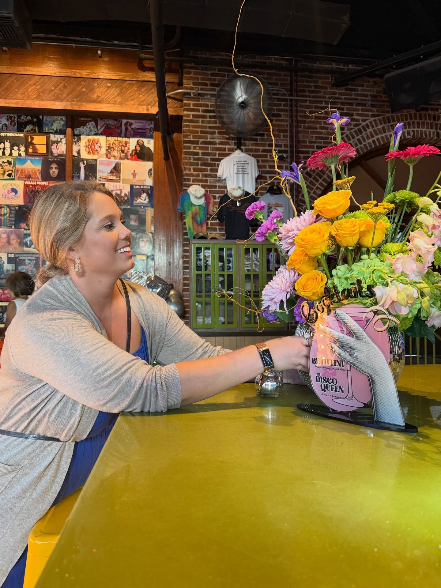 We never stop moving on event day and honestly, that’s the point.
While guests are mingling and celebrating, we’re behind the scenes fluffing linens, straightening chairs, relighting candles, adjusting décor, and making sure every detail still looks just as perfect as the moment it was set.
Venue: @johnboystpete
Florals and decor: @posyexchange
Content: @cielorose_content
#tampaeventplanner #stpeteeventplanner #travelingplanner #onthemove birthdaypartyplanner
Birthday planner near me | St. Petersburg Planner | Social Event Planner | Disco Birthday Party | Social Event Planner