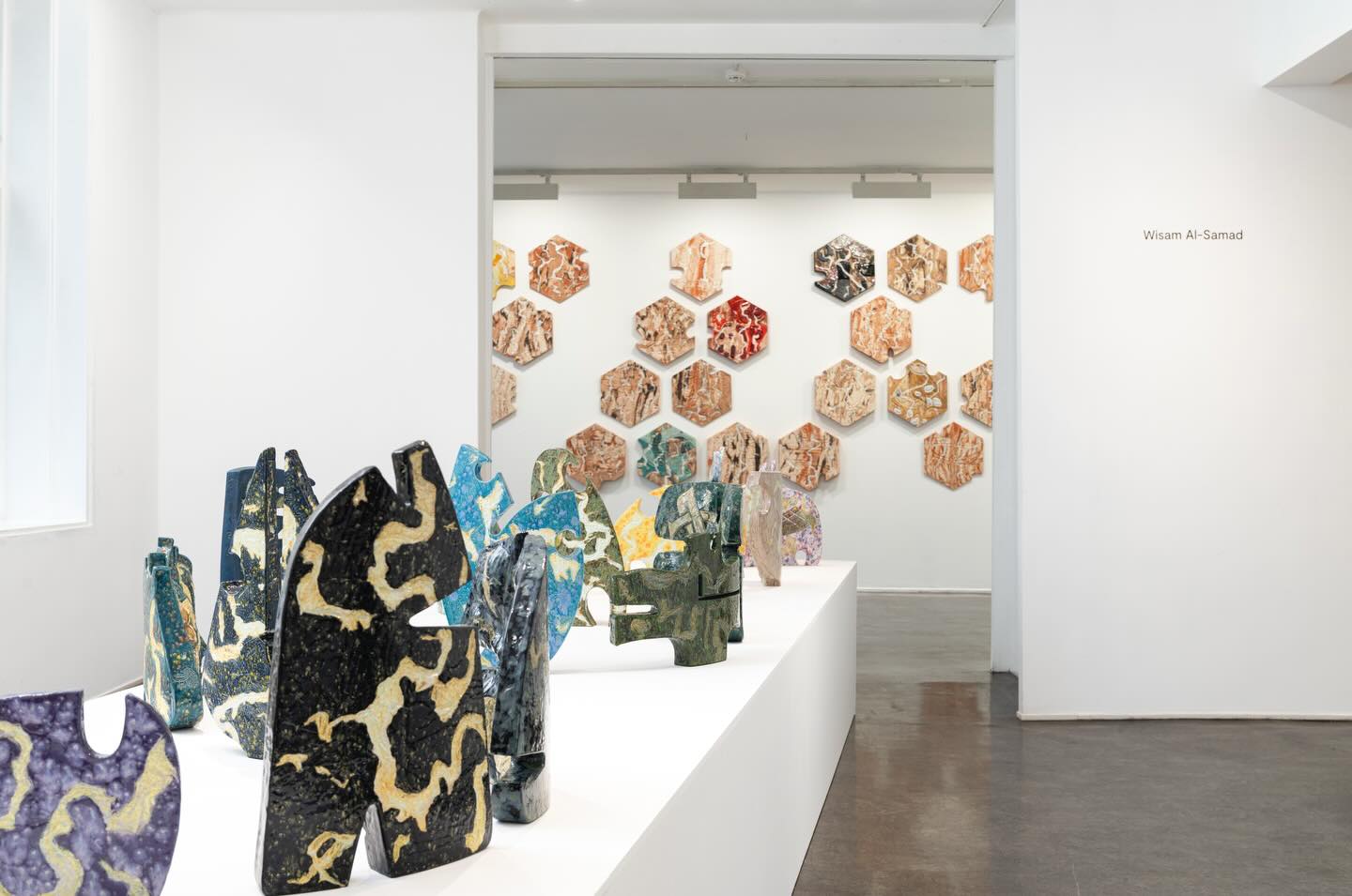 ✨ The Road to Aurora الطريق الى الشفق ✨
120x660x40 cm
Stoneware, 1240 °C | 2025
Frozen Light
26.02.26 → 12.04.26
📸: @kunstnerforbundet