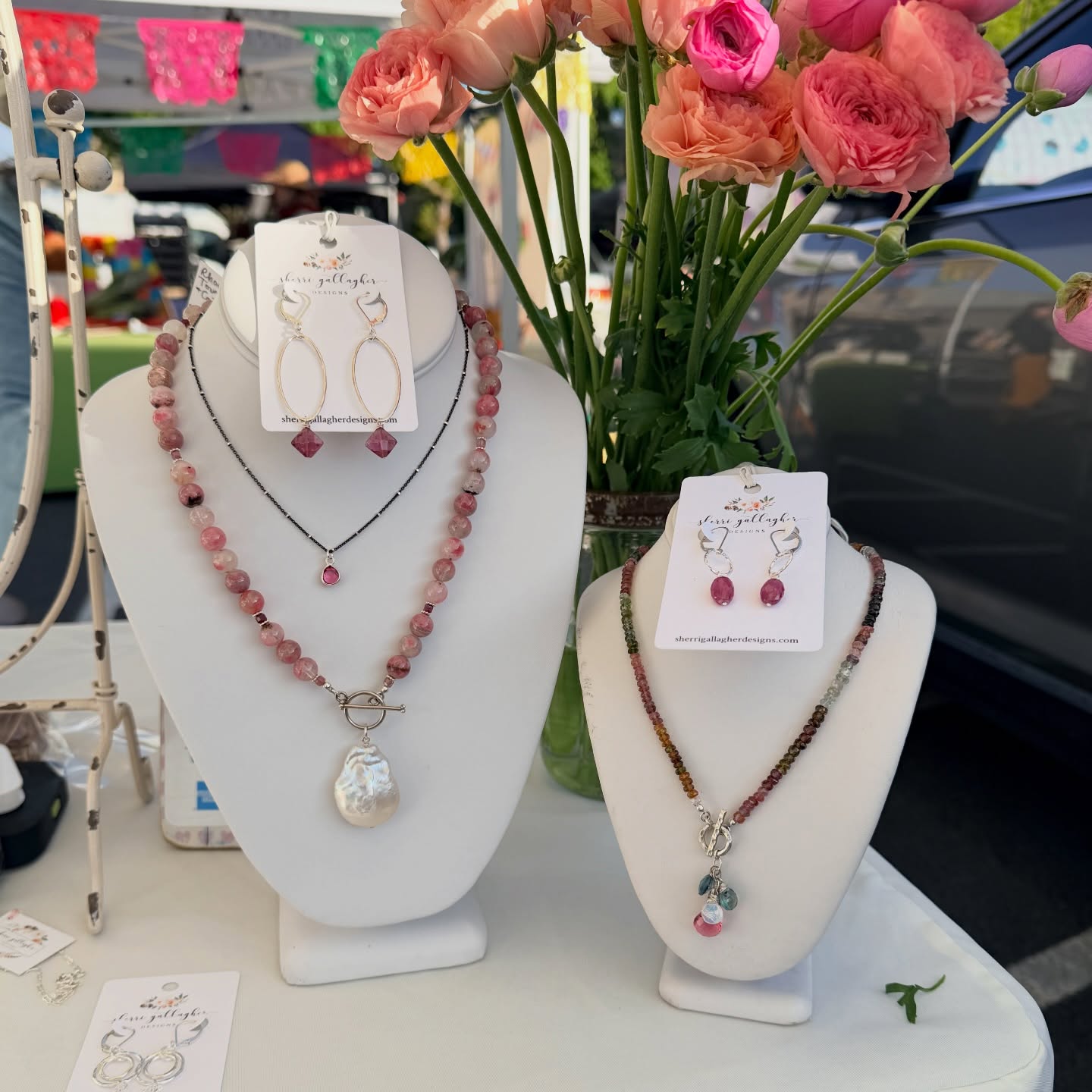 Happy day before Easter! Iām set up at the @napafarmersmkt where you can get all the food (and jewelry) you need for your celebrations.
Donāt forget that Tuesday market starts next week!
See you soon!!!! š°
#handmadejewelry #napavalley #farmersmarket