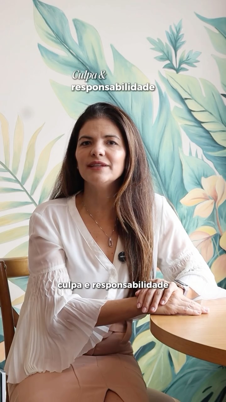 Culpa não cuida. Responsabilidade, sim. 🤍
A gente cresce ouvindo que precisa dar conta de tudo… estar presente, ser forte, não “abandonar”. Mas cuidar de verdade vai além do amor.
Seu pai precisa de atenção constante, segurança, acompanhamento profissional — precisa de cuidado.
Reconhecer que você não consegue fazer tudo sozinho não é falha. É maturidade. É amor na prática.
Porque no fim, não é sobre estar o tempo todo… é sobre garantir que ele esteja bem o tempo todo.
Se esse conteúdo fez sentido pra você, talvez seja hora de olhar com mais carinho pra essa responsabilidade. Estamos aqui pra ajudar. 💬