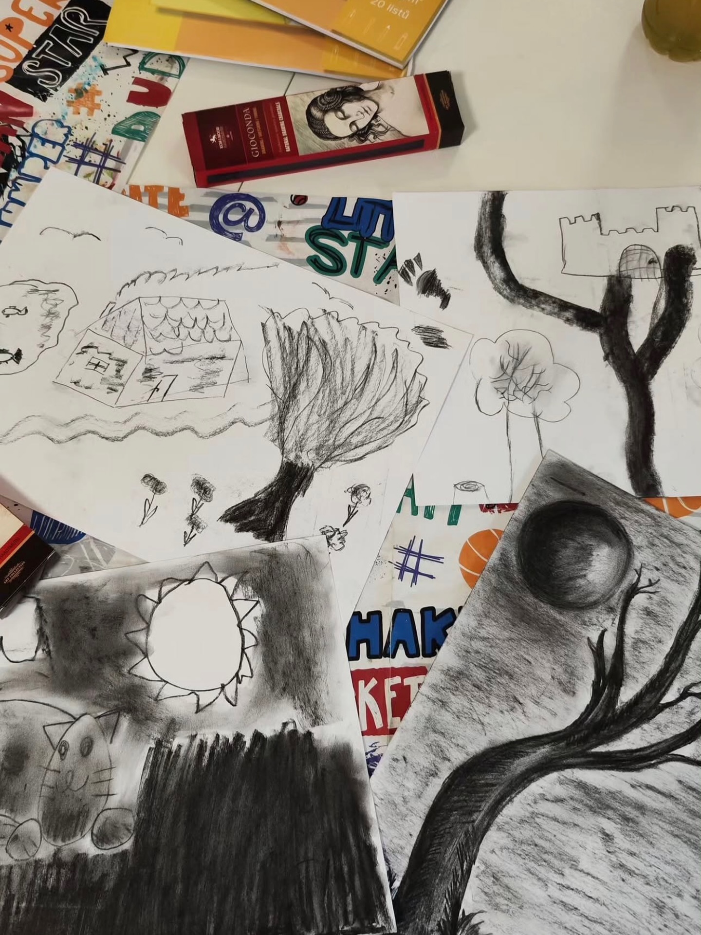 Dnešní aktivita na klubu. #atelier#art #kids