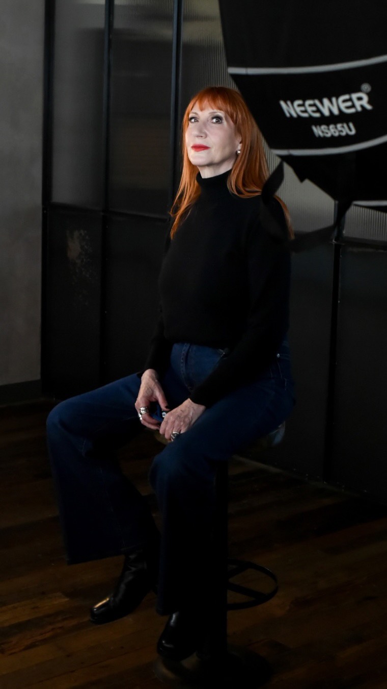 I’ve been a fan of Nicky Pattinson @hiyaitsnicky for a long time.
The first time I saw her on stage… I was hooked.
Her story is powerful.
The pockets of wisdom she shares are unmatched.
But it’s her energy that’s truly iconic.
Being around her feels like an antidote to doubt.
A reminder of courage. Of expansion. Of what’s possible.
When I’m around Nicky, I feel capable of anything.
Like a hit of dopamine, a surge of serotonin, a full-body yes.
This is the second time she’s been behind my lens,
and our conversations are always something else.
This time, I captured a little moment of it.
Nicky, thank you for being such a force of nature.
I love being in your orbit.
♥️🧡