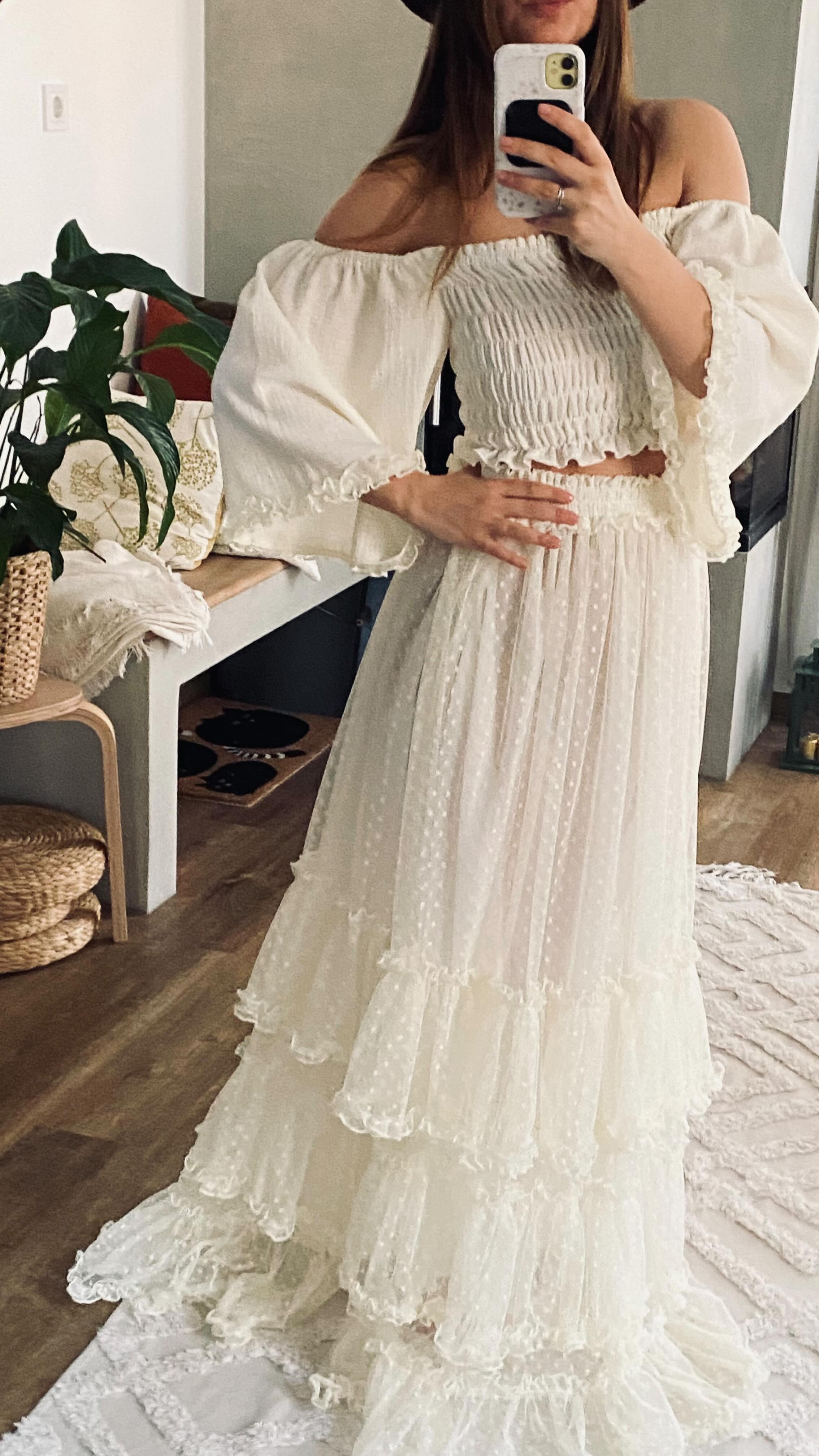 This one-of-a-kind skirt was so incredibly challenging to create that there will only ever be this single piece. But I’m sure I’ll be making more from this fabric — it’s just so whimsical and dreamy, like something out of a fairytale.
I’ve named it the Cloud Dancer two-piece set, because wearing it feels like floating above the clouds… light, free, and a little bit magical ☁️
I just added it to the webshop🥰
#edenartdresses #maternityphotography #pregnancyannouncement #maternityshoot