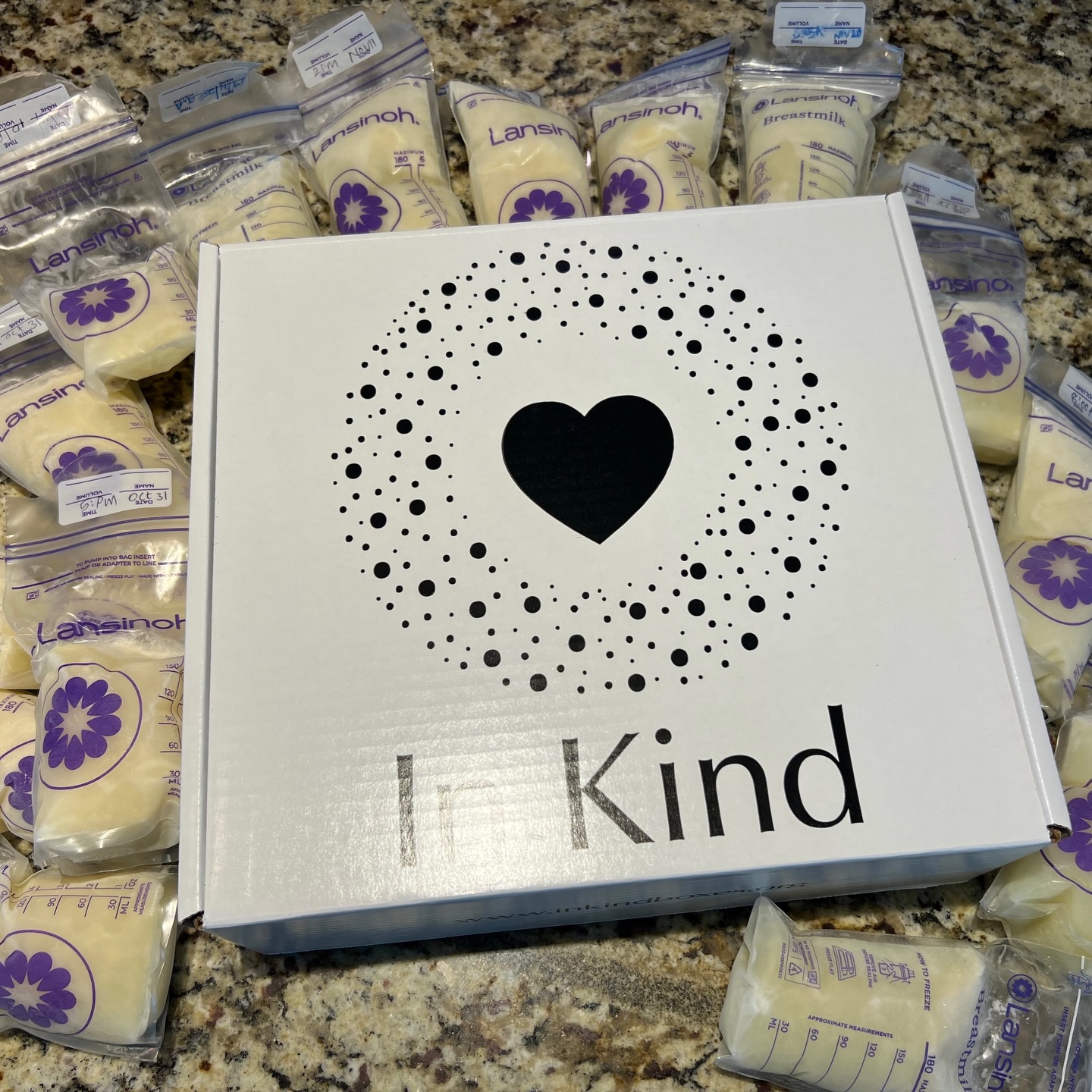 “I feel so seen and cared for”
Our gift box is about reminding you that you’re not on this journey alone.
We see you. We care about you. 🩷
Thank you Sunshine Hassan @deeplyrootedwellness_ for sharing this message and photo with us! 🥰
#postpartumsupport #momshelpingmoms #bethevillage