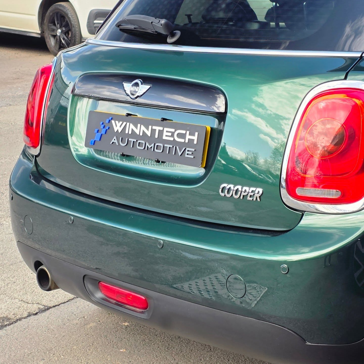⢠MINI Parking Sensors ā¢
Our local Mini main dealer contacted us once again to fit some parking sensors to a vehicle they had sold.
We supplied and installed perfectly colour-matched audible rear sensors in time for the customer to collect their lovely British Racing Green Mini š
š www.winntech.co.uk
š§ info@winntech.co.uk
āļø 07916-225476 Call/Text/WhatsApp
#WinntechAutomotive #CotswoldMINI #parkingsensors #WeComeToYou