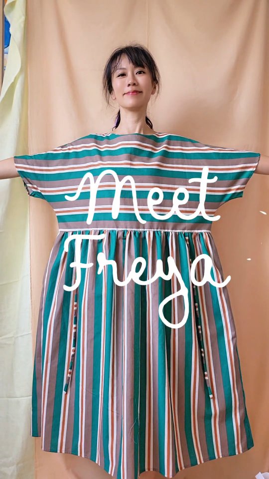 Meet Freya — our wonderfully versatile silhouette.
A free-size piece that gives you all the freedom you need, yet adjusts to your perfect fit.
With (non-negotiable) pockets for your little snacks, always.
My kind of everyday dress.
Made to order in our curated fabrics. Made in Singapore.
This dress features a 100% Japanese cotton stripes.
DM for more info 🌼 🌸 🌻
#MakennaStudio#slowfashion#madeinsingapore#FreyaDress