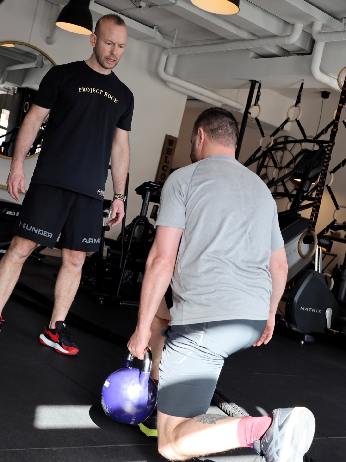 „Wir wollen nicht nur, dass du stärker wirst – sondern dass du gerne ins Training kommst.“
– Alex, StrongFit Wetzikon💪
#strongfit #personaltrainer #personaltraining #ems #gym