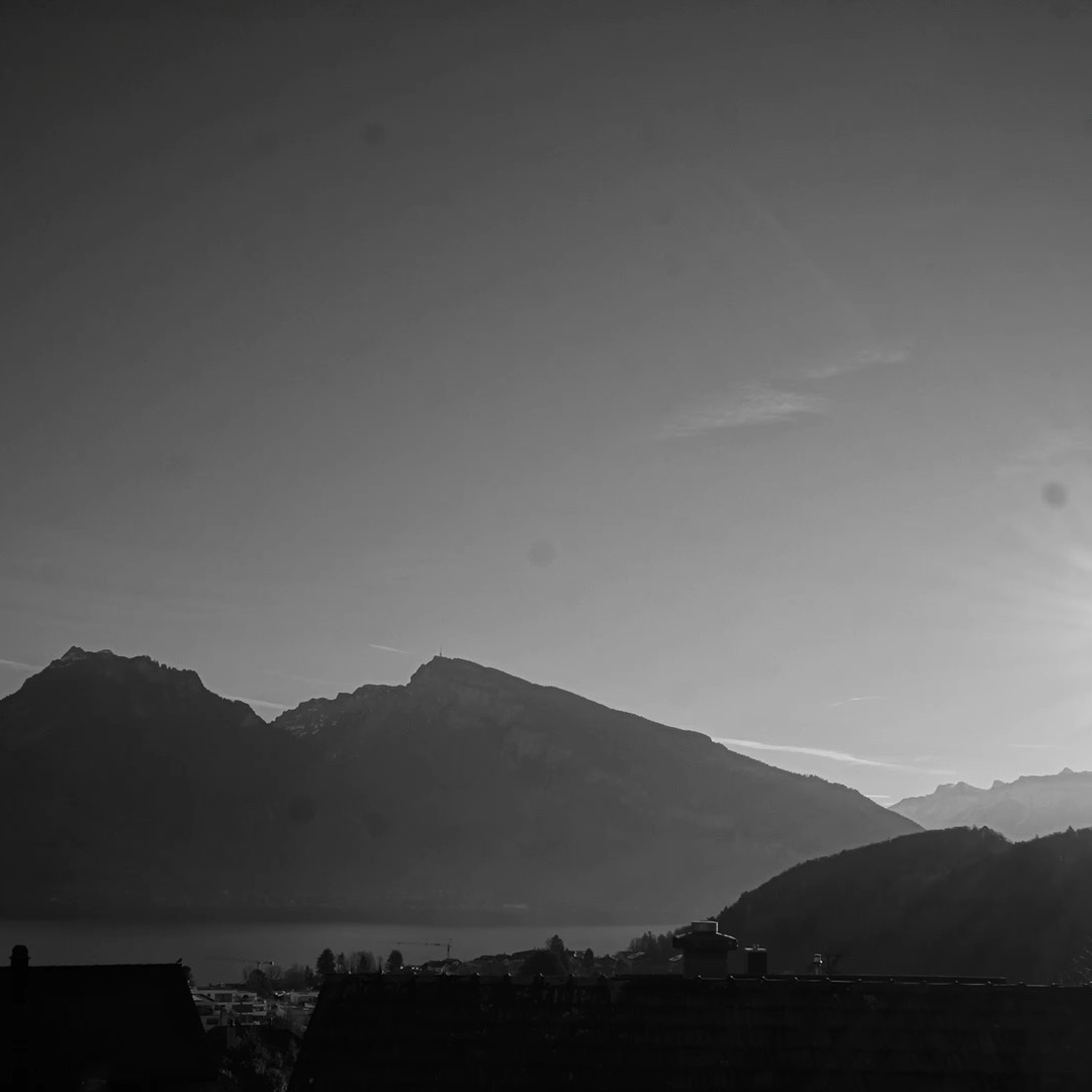 25.03.2025 Heutiger Wetterwechsel mit Kaltfront
Ganzes Video in besserer Auflösung:
www.meteoscout.ch/blog
#wetter #kaltfront #berneroberland #outdoor #schwarzweissfotografie #zeitraffer @niederhornbahn @my_spiez