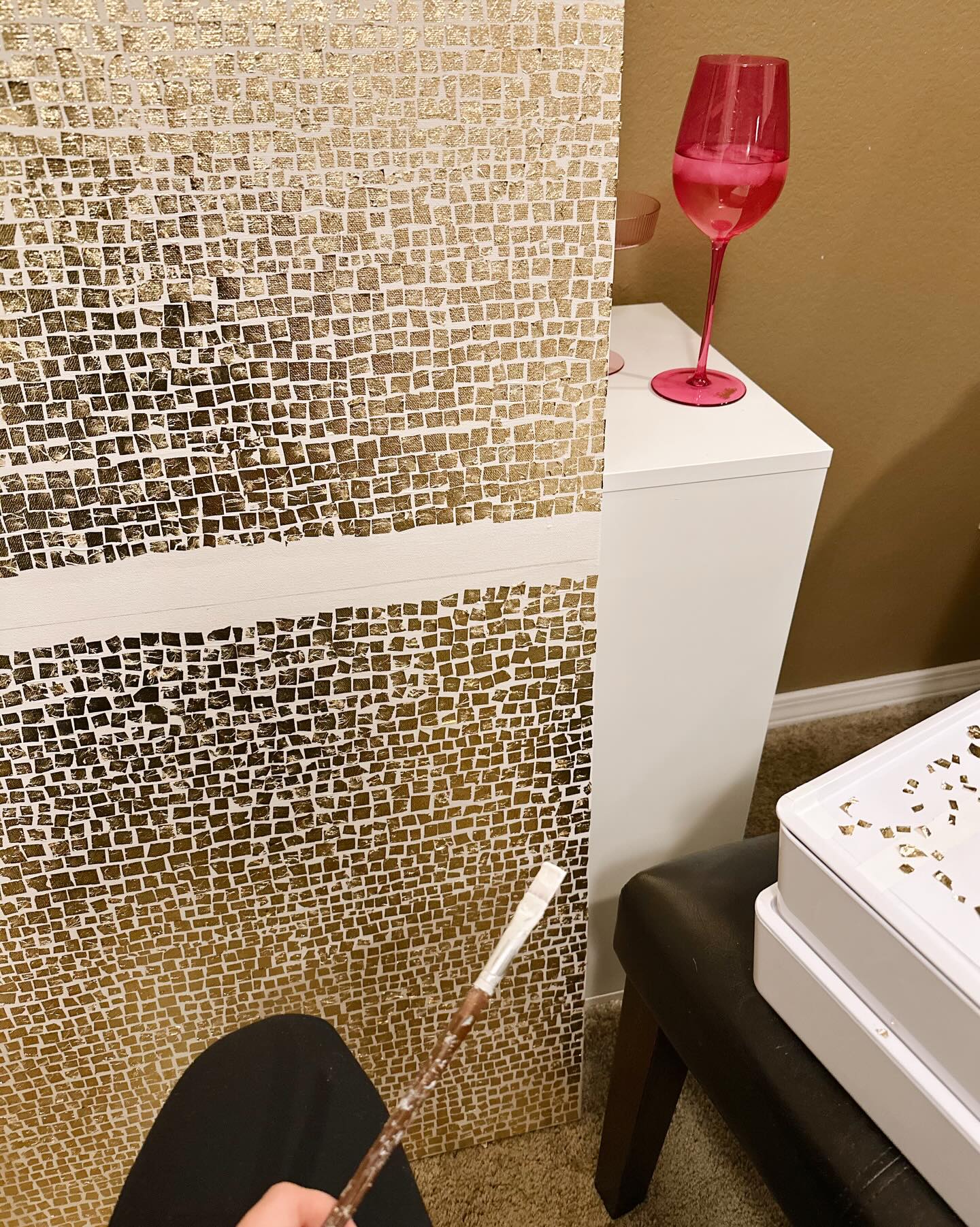 Thought I would share a little behind the scenes from the studio, carefully placing each gold leaf piece, one by one. Leaning into the meticulous process, but knowing it doesn’t have to be perfect.. there’s such a beautiful balance to it that opens up to playfulness and getting into a groove. Just one of the processes that I love!