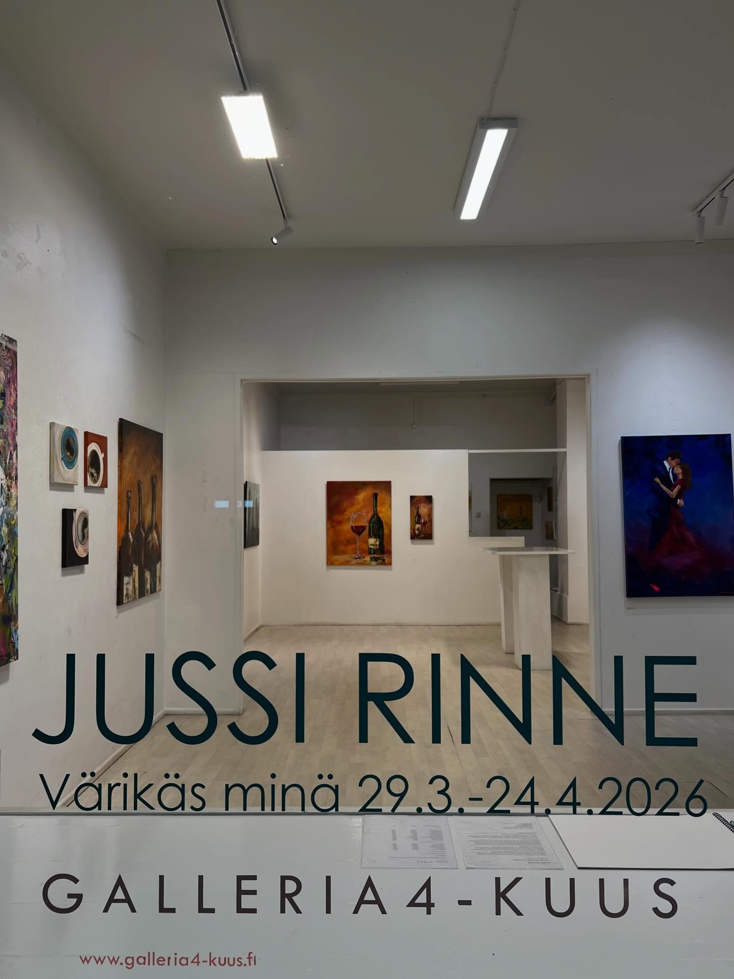 Tulevana lauantaina oon gallerialla. Tuu moikkaa ja juttelemaan taiteesta ja ihmettelemään mitä kaikkea oon saanut aikaiseksi parin viime vuoden aikana.
@galleria4kuus
#taidenäyttely #värikästaide #taiteilija #maalaustaide #taidettakotiin