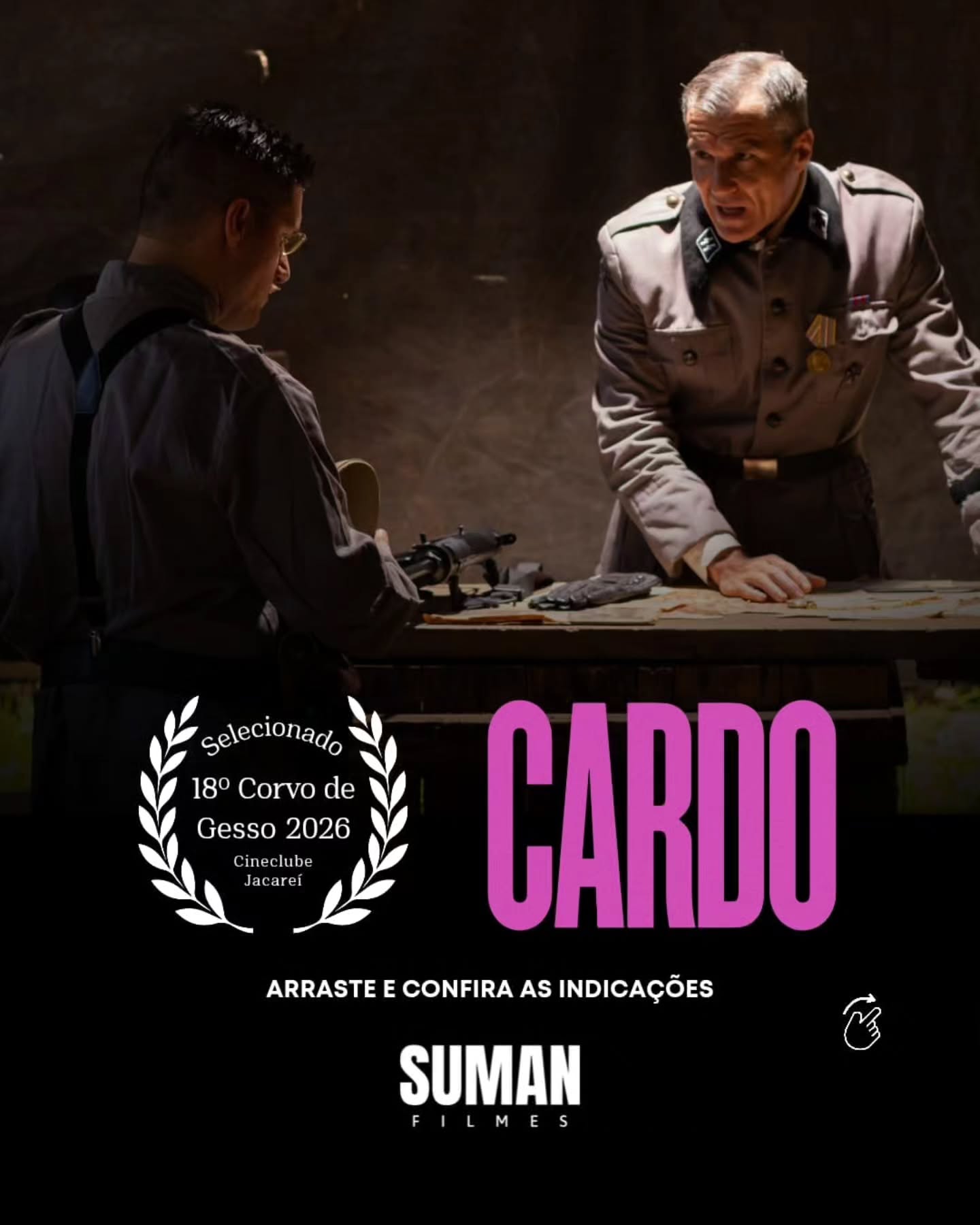 🎬 CARDO SEGUE ECOANDO POR NOVOS TERRITÓRIOS
É com muita alegria que celebramos as indicações de CARDO no Prêmio Corvo de Gesso 2026, conhecido como o Oscar do Vale do Paraíba Paulista 🖤
A premiação acontece no dia 25 de abril de 2026, na Sala Mário Lago, em Jacareí/SP, reconhecendo o cinema independente em toda a sua força, diversidade e potência.
CARDO foi indicado nas categorias:
🏆 Melhor Filme – Ficção Nacional
🎬 Melhor Direção – Guilherme Suman e Allan Riggs
✍️ Melhor Roteiro – Guilherme Suman e Allan Riggs
📷 Melhor Direção de Fotografia – Vinicius Linhares Macedo
✂️ Melhor Edição – Allan Riggs
Cada indicação é também um reconhecimento ao cinema feito com entrega, sensibilidade e verdade.
Seguimos honrados por ver CARDO ocupar espaços tão importantes e seguir levando sua força para novas telas e novos olhares.
#Cardo #SumanFilmes #CorvoDeGesso #CinemaIndependente #CinemaNacional