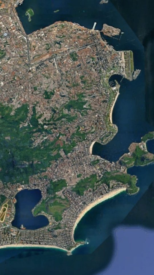 Depois do Leblon estão os bairros do Vidigal, São Conrado, onde tem os voos de parapente e asa delta, Rocinha e Gávea, onde está a sede do @flamengo e o museu.
Coladinho a Gávea está o Jardim Botânico, que além do Parque tem a subida para a Vista Chinesa e a Mesa do Imperador, dois mirantes incríveis para se visitar.
A Lagoa tem áreas maravilhosas para piquenique ou apenas uma caminha e tem também o Parque da Catacumba, ótimo para fazer trilhas leves e levar crianças.
Próximo ao Flamengo também está Laranjeiras, onde tem a sede do Fluminense e o Palácio onde morava a Princesa Isabel.
O Cosme Velho é o bairro mais citado por Machado de Assis em suas obras e onde ele morou. É lá também que fica a estação do trenzinho do Corcovado, que vai para o Cristo Redentor.
Na região central está Santa Teresa e o bondinho, o @museudoamanha , o Cais do Valongo, o @institutopretosnovos , o @muhcab.rio cab.rio e o @museudeartedorio, o @museuhistoriconacional
Além dos Arcos da Lapa e a Escadaria Selarón.
Me conta nos comentários, qual região você prefere? 😉
#riodejaneiro