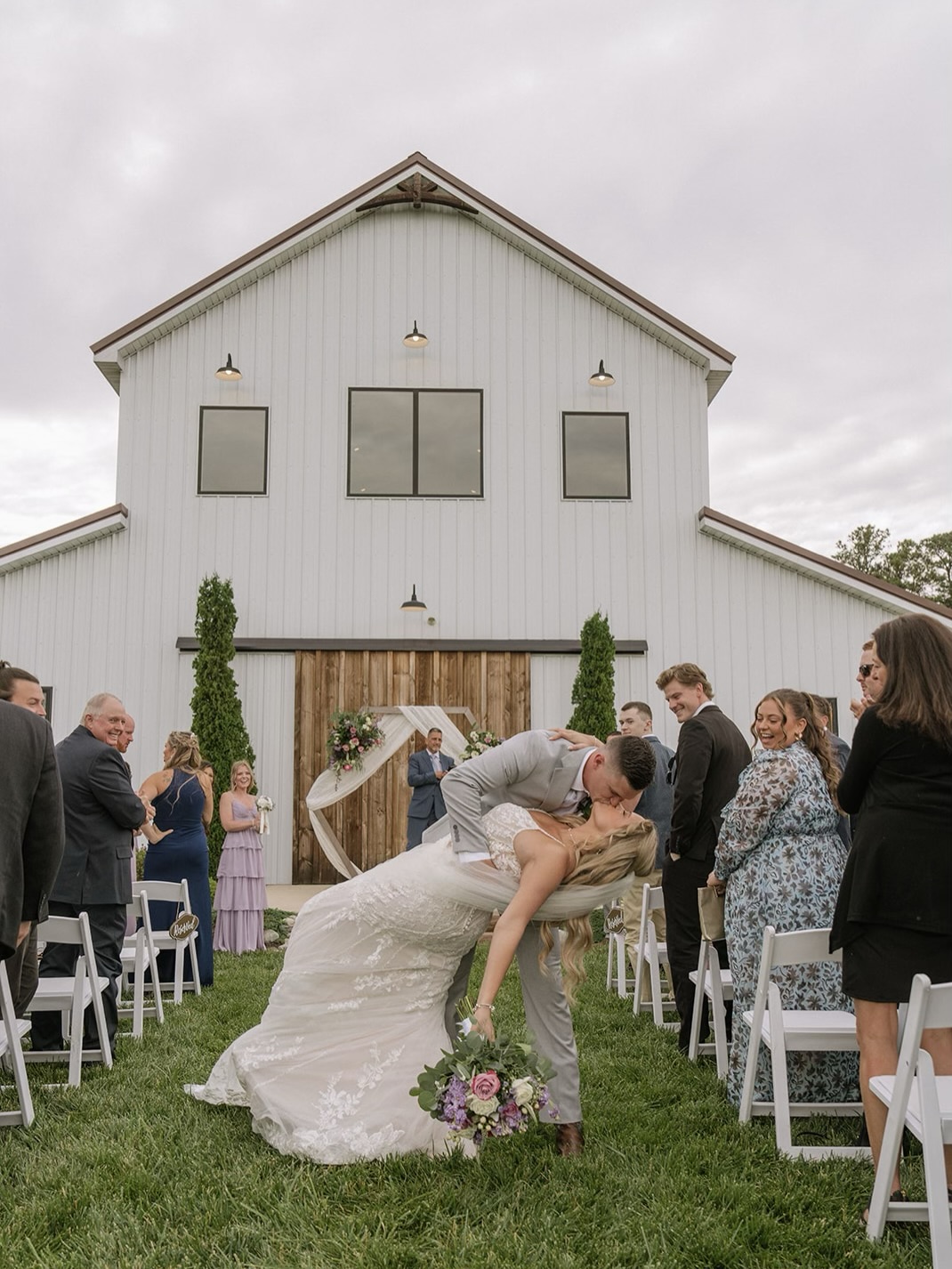 Reminiscing on these picture perfect moments at Wildflower Estate, thoughtfully designed and effortlessly felt 🤍
Venue: @wildflowerestate
Photography: @simplyshorephoto
Planning: @eventfullyyoursmd
#marylandwedding #marylandweddings #marylandweddingplanner #mdwedding #marylandweddingvenue