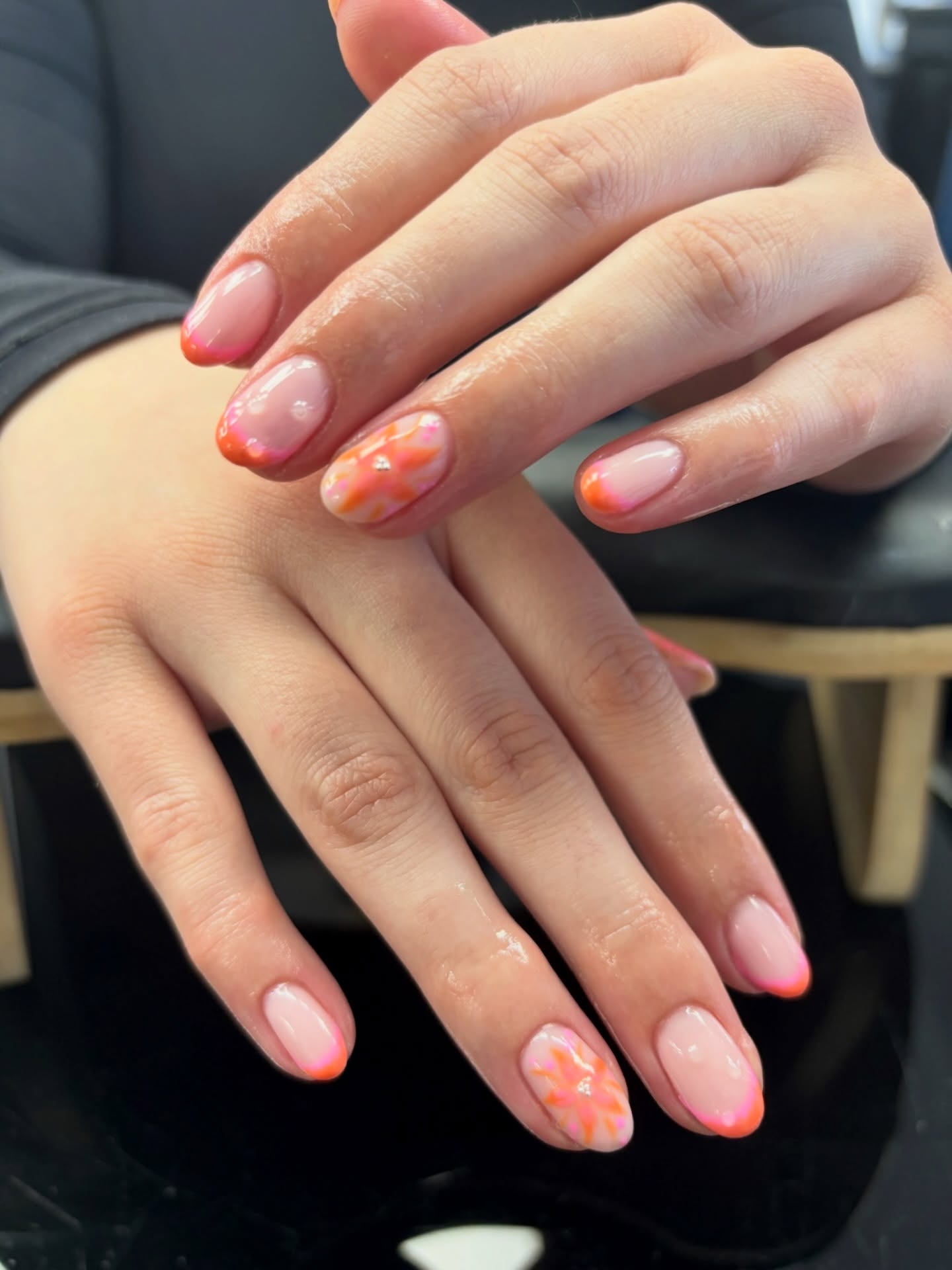 Your nails called. They’re ready for Spring. 🌼
Five guests, five completely different looks from florals, color-block, polka dots, to butterflies. Spring makes room for a lot of optionsand honestly, we’re here for all of them.
we’ll see you soon,
the Hazel Team.