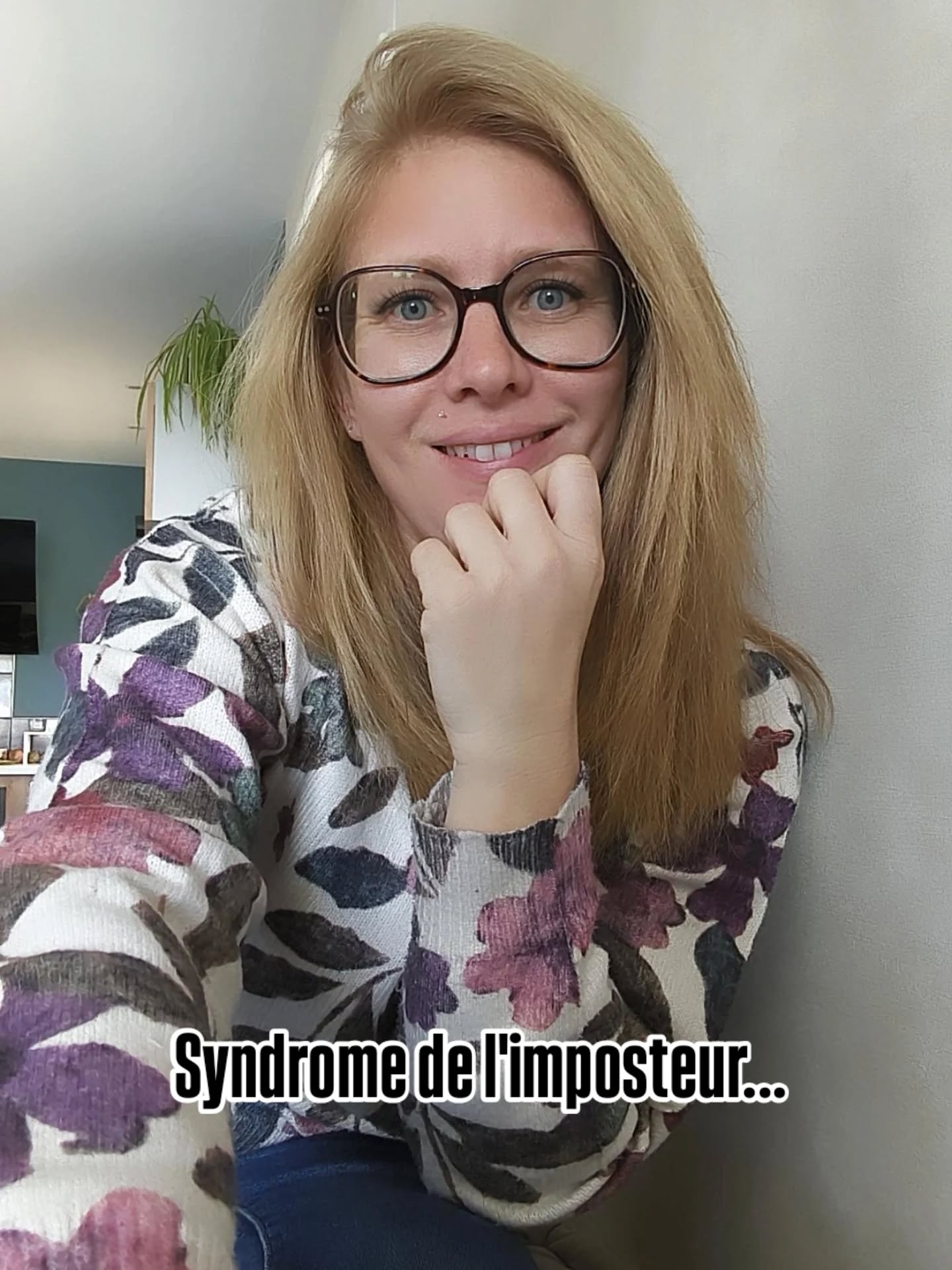 😅 J’ai longtemps eu l’impression d’être une imposteur…
Il y a quelques années, je me lançais dans MOD’Chadeschoux et, à chaque étape, j’avais cette petite voix qui me disait :
“Tu n’es pas légitime… et si ça échouait ?" 😱
J’avais peur de ne pas être à la hauteur, de me tromper, de décevoir…
Aujourd’hui, ce sentiment s’est transformé en énergie positive. 🚀
Je construis MOD’Chadeschoux pas à pas, avec des projets qui grandissent, une équipe de vendeuses que j’ai la chance d’accompagner, et surtout, des clientes qui repartent heureuses et confiantes. ❣️
Chaque étape me rappelle pourquoi j’ai créé MOD’Chadeschoux : aider les femmes à se sentir belles et sûres d’elles, du 34 au 50. ✨
😬 Oui, je me suis sentie imposteur… mais aujourd’hui, j’avance avec confiance et passion, et je construis quelque chose de solide et inspirant. 💃
.
.
💭 Et toi, as-tu déjà ressenti ce syndrome de l’imposteur ? Comment as-tu transformé cette peur en force ? Partage ton expérience en commentaire ! 🤝
.
.
.
#modchadeschoux #syndromedelimposteur
#confianceensoi #developpementequipe #entrepreunariatféminin