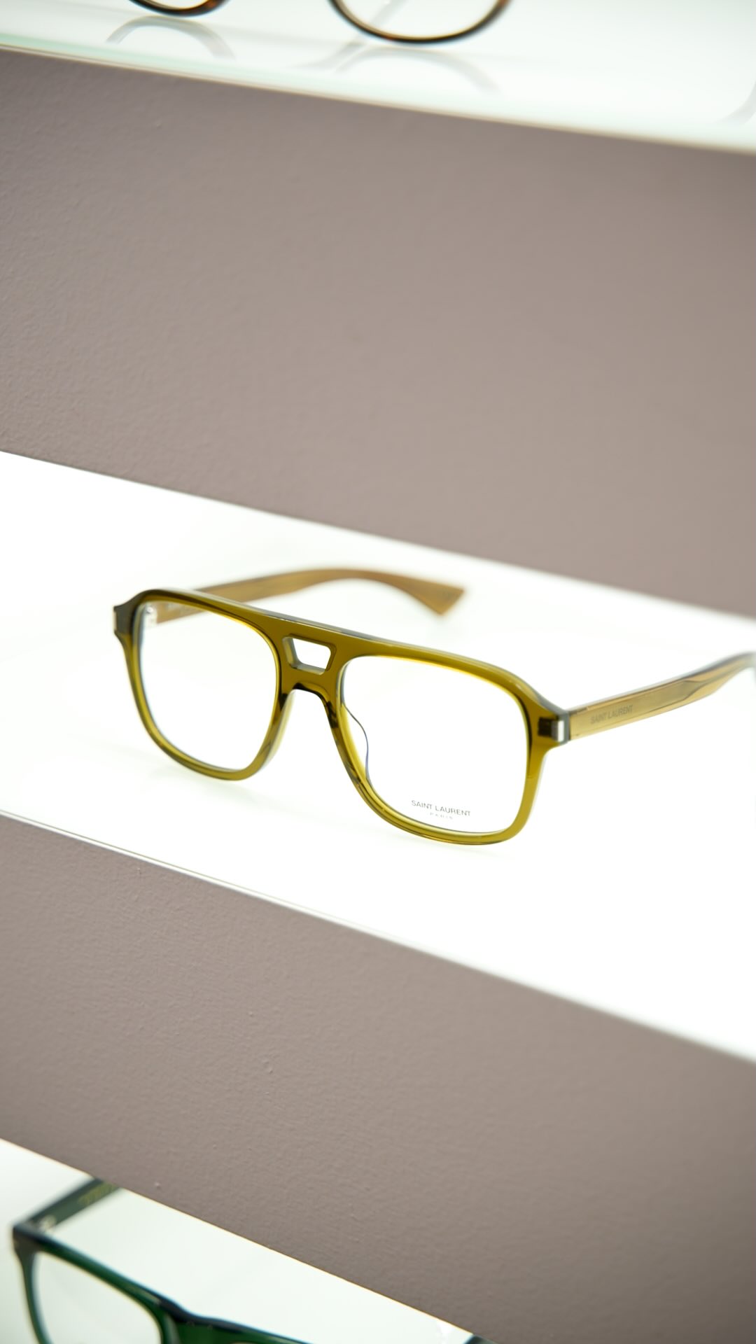 Il doppio ponte è la tendenza 2026 che vale la pena scoprire di persona. Doppia barra, forme de....