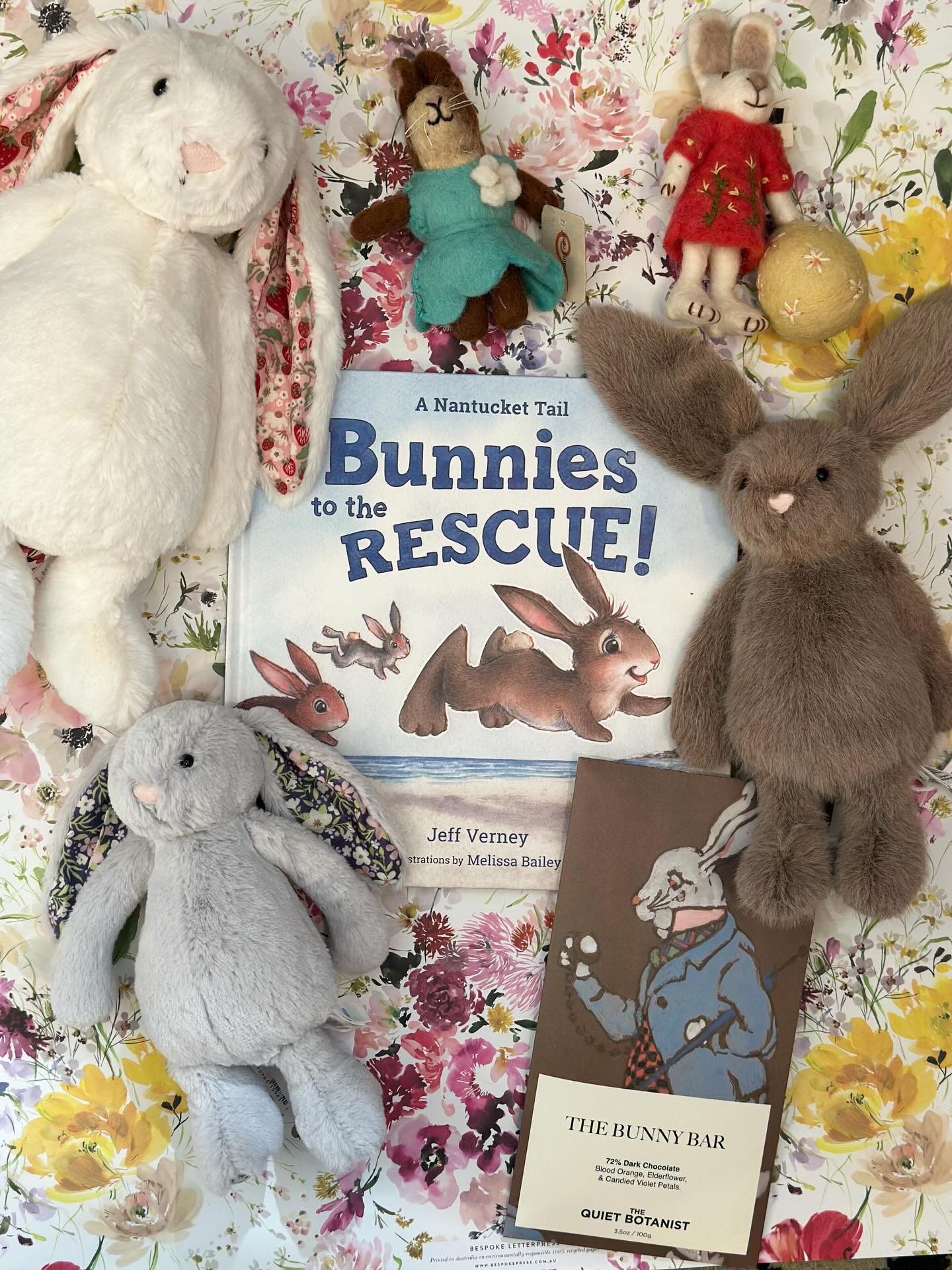 @nantucketbookworks has you covered in the BUNNY department! Bunny books and bunny friends that will make your Easter basket extra special.
Don’t miss “Bunnies to the Rescue: A Nantucket Tail” by @jeffverney on our website at nantucketbookpartners.com.