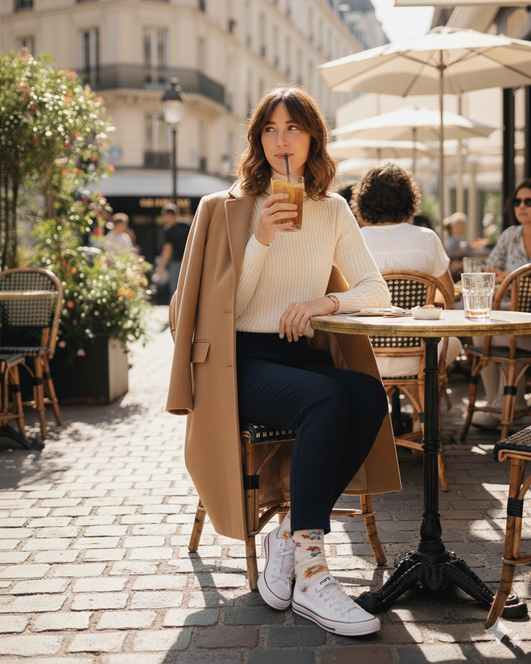 Chaussettes en coton à motif floral, délicates et confortables, pour profiter de chaque moment en plein air avec style et légèreté. 🌻
#doredore