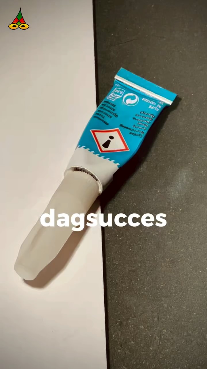 Dagsucces
Soms maak je iets gewoon zelf.
🎥 Maurice Jonkers & Hilma ten Boske
Volg @poeziejournaal
🎶 Lovely Day — Bill Withers (strings)
#poeziejournaal #houdezonzijde #spokenword
#zelfmaken #repareren #diy #doehetzelf