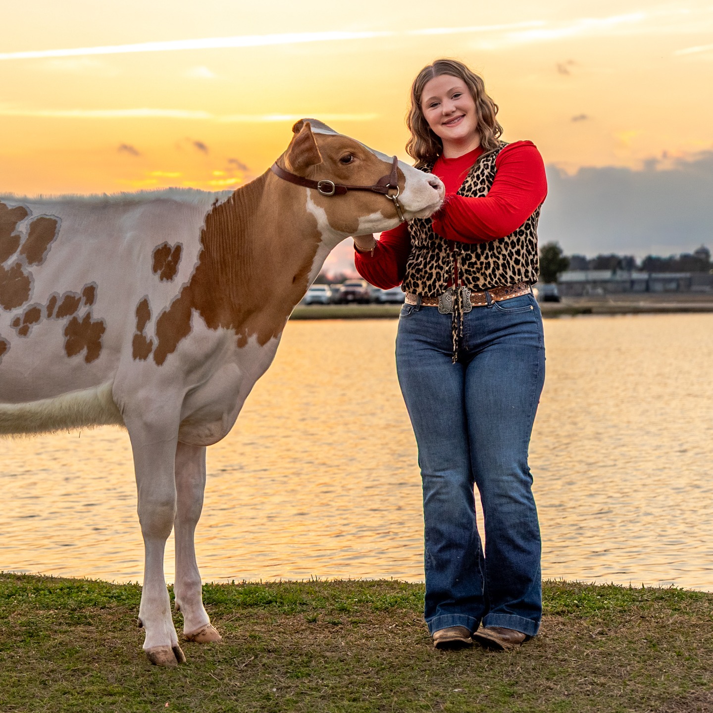 Abigail and Charlene at the Georgia 4-H and FFA Livestock Show