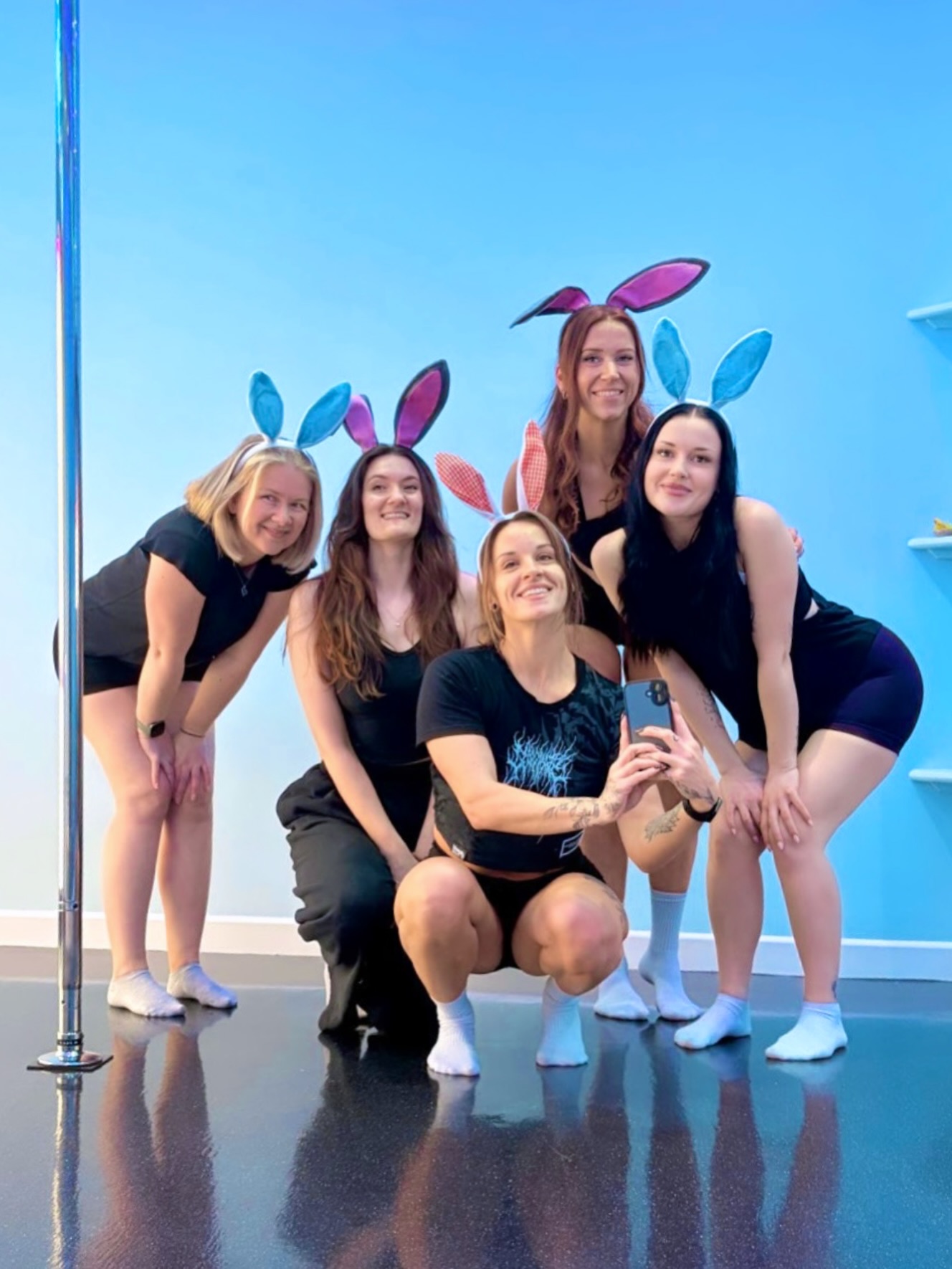 You girlies really are spoiling us with these super cute Easter photos this weekend!! ๐ฅน๐ฃ
Hayleighโs pole girls are no exception! We love love LOVE these photos of you! #squadgoals
- - - - - - - - - - - - - - - - - - - - -
๐ Find us: Elements Studio, TN23 3RX
๐ Email: info@elements-studio.co.uk
๐ฌ Insta / Facebook: @elementsashford
๐ฑ Text / WhatsApp: 07794138855
๐ Website: www.elements-studio.co.uk
- - - - - - - - - - - - - - - - - - - - -
#elementsashford #ashfordgym #poledance #polefitness