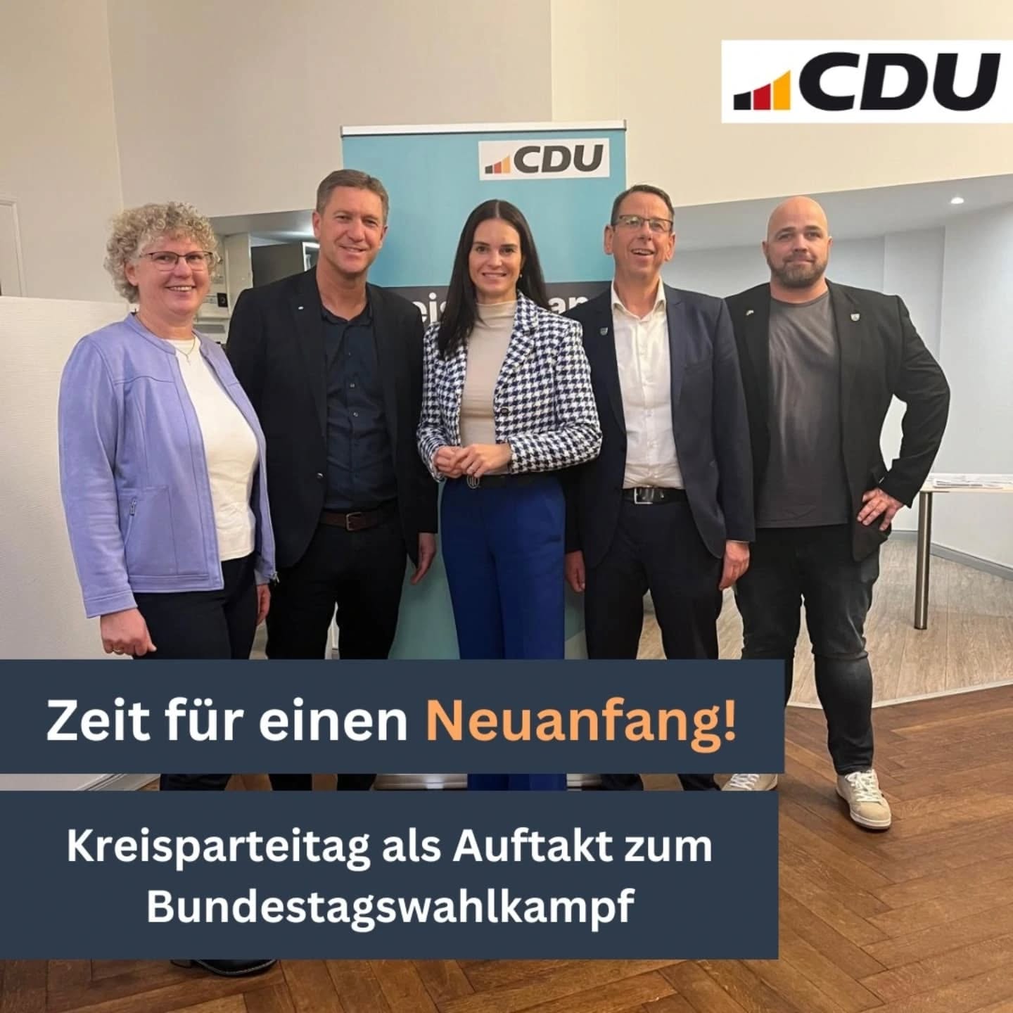 Deutschland 🇩🇪 braucht ein Sanierungsplan. Die immer größer werdenden Probleme lassen sich nicht mit neuen Schulden, sondern mit konkreten Umsetzungsideen beseitigen. Das Scheitern der Ampel ist eine Chance für Neuanfang. 📈
@kaiseefried betonte, dass endlich ein effektives Bestandsmanagement beim Wolf 🐺 ermöglicht werden muss, um den Küstenschutz weiterhin zu gewährleisten. Die Krankenhäuser im Landkreis befinden sich in finanzieller Notlage, hierzu ist Hilfe vom Bund und eine Überarbeiteung der Krankenhausreform nötig.
@mdb.oliver.grundmann machte den Erfolg des Baus des LNG Terminals in Stade deutlich. Dies stärkt die Wirtschaft und sichert Arbeitsplätze. CO2 Verpressung muss ermöglicht werden, um ein Fortbestehen der Zement- und Chemieindustrie 👩🔬 auch unter Berücksichtigung von Nachhaltigkeitsaspekten zu sichern.
Unsere Bundestagskandidatin @vanessakimzobel verdeutlichte, dass bei einer erfolgreichen Wahl zuerst das Bürgergeld grundlegend reformiert werden muss.
Mit einer emotionalen Rede stimmte @enakferlemann die CDU Mitglieder auf den bevorstehenden Wahlkampf ein. Deutschland kann es besser! 💪🏼
#bundestagswahl
#cdu
#neuanfang