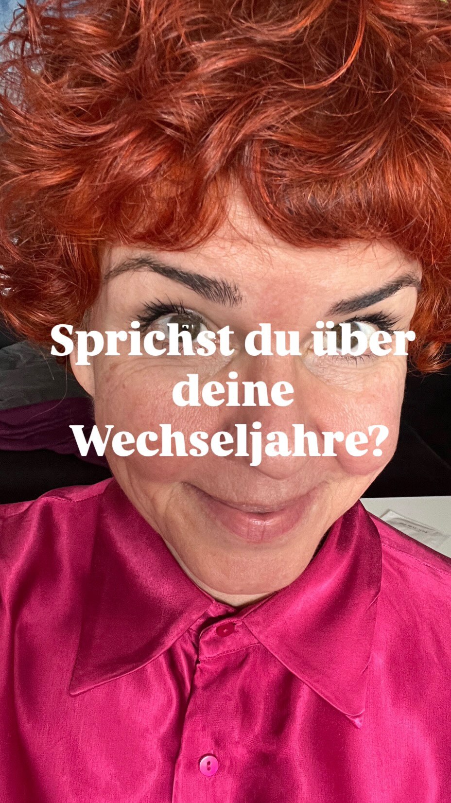 In der aktuellen Episode von MENOMIO – Der Podcast für glücklicher Wechseljahre rede ich mit @the_kwien_of_schlagfertigkeit Nicole Staudinger Tacheles.
Hör jetzt rein und entscheide dann, ob und wie du über die Wechseljahre reden solltest.
Sprichst du offen über die Wechseljahre?