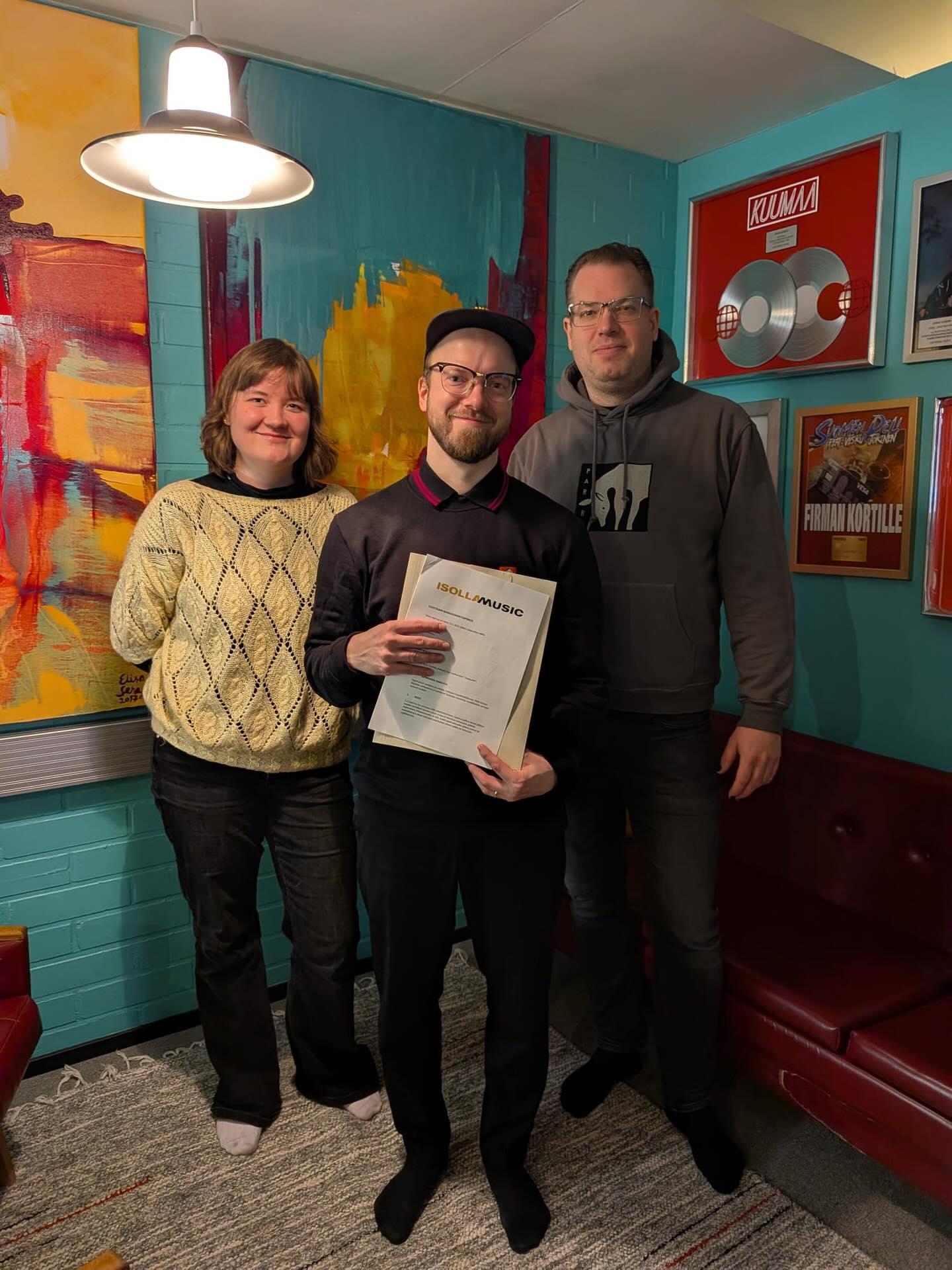 💥 BIG NEWS 💥
We are thrilled to announce that we have extended our management deal with the amazing @matiaskoskimies ❤️
It’s an honor to work alongside Matias and be part of his career. We share his passion and joy for music, as well as his love for creating pristine records.
Matias’ recent work includes Juha Tapio, KUUMAA, Antti Ketonen, Moon Shot, and many more! We’re happy to continue this journey with him 🥳
#newsigning #isollamusic