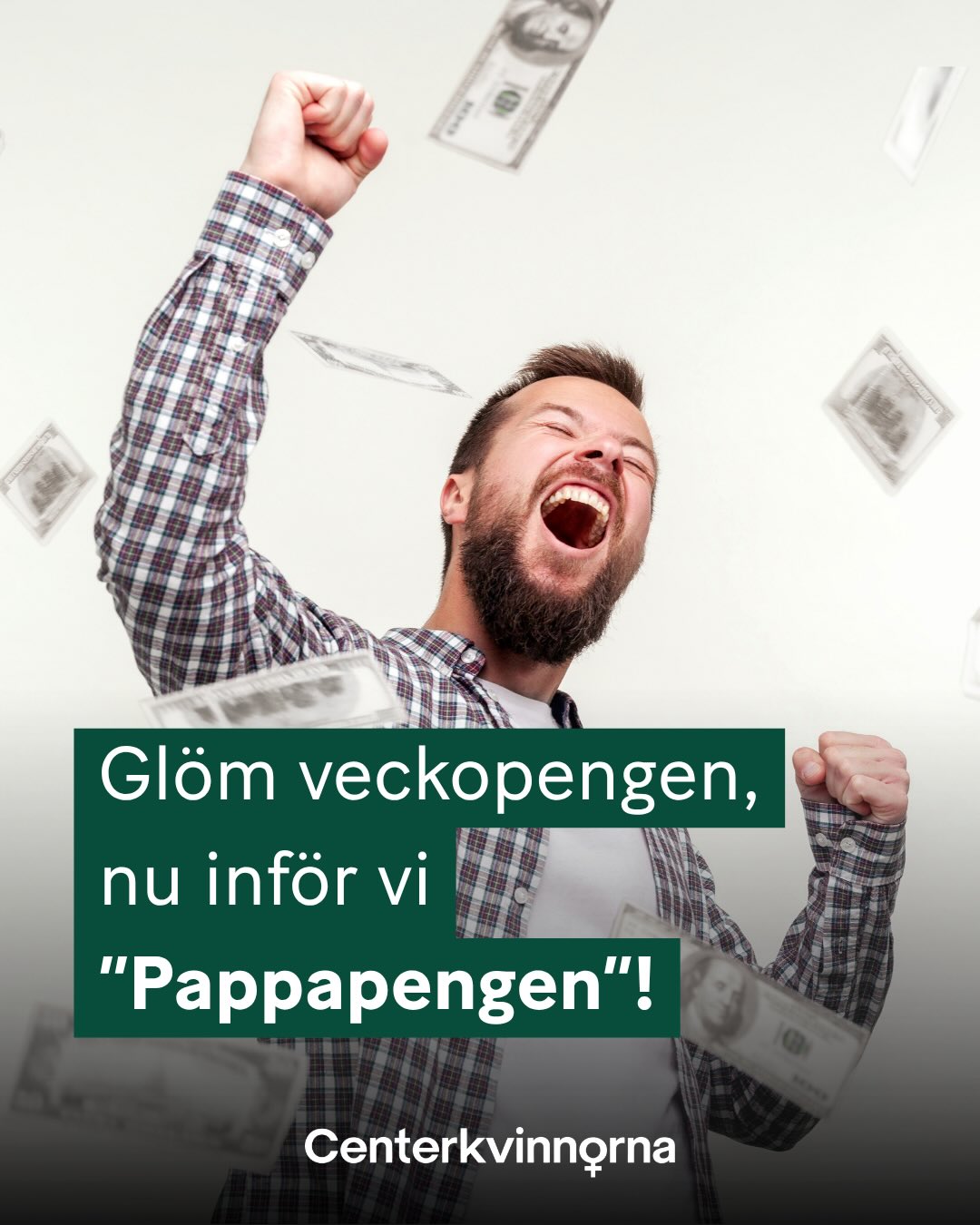 Glöm veckopengen – nu inför vi ”Pappapengen”!
Vi har alla hört talas om veckopeng för barn som hjälper till hemma. Men i Centerkvinnornas Sverige ser vi ett annat behov. Vi lanserar härmed konceptet Pappapeng – en symbolisk (men ack så nödvändig) påminnelse om att disk, tvätt och städning inte gör sig självt genom magi.
Varför behövs Pappapengen? Idag vet vi att kvinnor fortfarande gör betydligt mer av det obetalda arbetet i hemmet. Innan barnet fyllt två år står kvinnor för hela 80 procent av föräldradagarna, vilket sätter djupa spår i både karriärvägar och framtida pensioner. Att en part tar huvudansvaret för ”livspusslet” är inte en privat liten köksbordsfråga – det är ett systemfel som begränsar kvinnors ekonomiska frihet.
Så fungerar Pappapengen:
”Diskmaskins-bonusen” - att tömma maskinen utan att bli ombedd ger en ökning på 10% av pengen.
”Tvättstuge-tillägget” - att sortera efter färg och faktiskt hänga upp tvätten genererar ”frihetstid” för din partner att faktiskt kunna jobba heltid.
”VAB-premien” - att dela lika på vård av barn är den bästa investeringen för en jämställd livsinkomst.
För Centerkvinnorna är feminism en frihetsfråga. Målet är att det obetalda arbetet ska delas lika. När kvinnor tvingas agera oavlönade projektledare i hemmet minskar deras ekonomiska utrymme och risken för psykisk ohälsa ökar. Vi vill inte ha ett samhälle där kvinnor jobbar ”gratis” i hemmet för att täcka upp för systemets brister. Vi vill se en jämställd föräldraförsäkring och en ekonomi där både män och kvinnor har lika stora sparkonton.
Det är dags att sluta gissa på jämställdheten och börja dela på ansvaret. På riktigt.
Ett jämställt hemliv är en förutsättning för frihet – papporna kan mer.