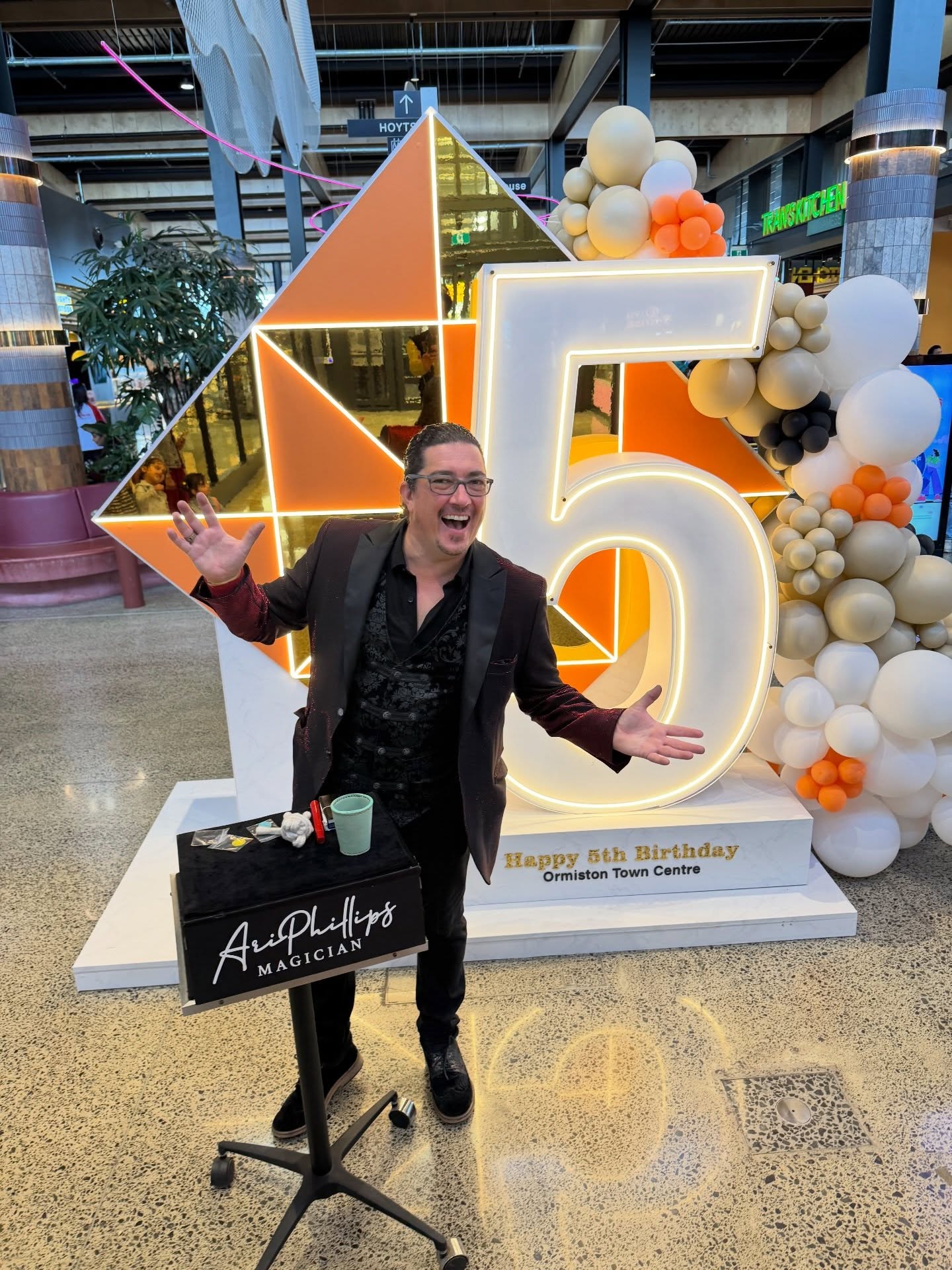 Had a blast today performing at Ormiston Town Centre to help celebrate their 5th birthday with a touch of magic!