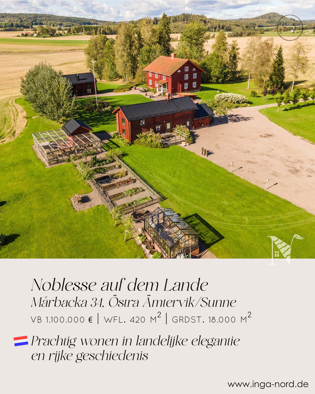 Mårbacka 34 - Spüren sie hier den Flügelschlag der Geschichte, wenn Nils Holgersson mit den Wildgänsen zieht. Selma Lagerlöf - Verfasserin und Nobelpreisträgerin - hatte hier in direkter Nachbarschaft ihren Wohnsitz. Das klassische Hofbild besteht aus einem Herrenhaus und zwei Flügeln (4 Zimmer mit Küche und Veranstaltungsgebäude), samt einem englischen Gewächshaus und dazugehöriger Küchengarten.
🇳🇱 Mårbacka 34 – Voel hier de vleugelslag van de geschiedenis, alsof Nils Holgersson met de wilde ganzen overvliegt. Selma Lagerlöf – auteur en Nobelprijswinnares – woonde hier in de directe omgeving.
Het klassieke hof bestaat uit een herenhuis en twee vleugels (vier kamers met keuken en een gebouw voor evenementen), aangevuld met een Engelse serre en een bijbehorende moestuin.
#schweden #zweden #huisinzweden #hausinschweden #schwedentraum