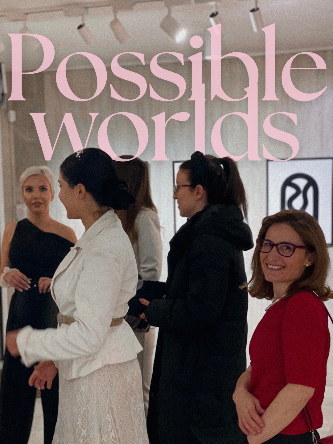 На 1.04 с дамите от @tubora.club посетихме откриването на изложбата “Възможни светове”, курирана от Стефан Стоянов (@artagency.bg) в галерия “GrafikArt” (@grafikartgrafikart).