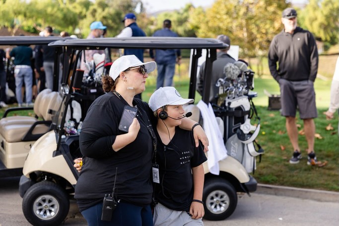 Volunteer signs up are now live for our October Tournament!!! Check the bio and join the cause. 🤍🪶⛳️. All photos by one of our incredible volunteers @work_of_art_photos