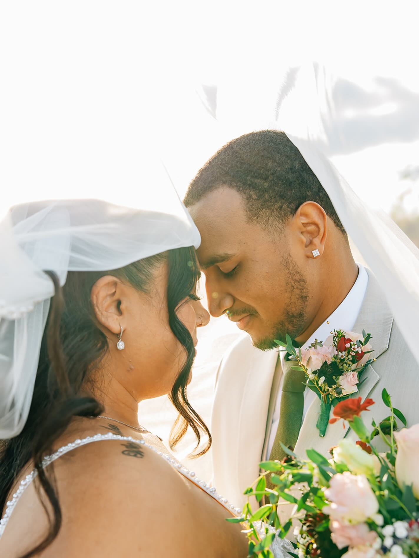 This moment 🤍✨
Everything else fades, and it’s just the two of them.
Coordination - @dmvweddingsandevents
Venue - @springvalefarmwv
Photography - @melkayphotography
Videography - @reflectionsmediava
DJ - @thedapperdjs
Catering - @missionbbq
Hair - @amygaylor_hair_