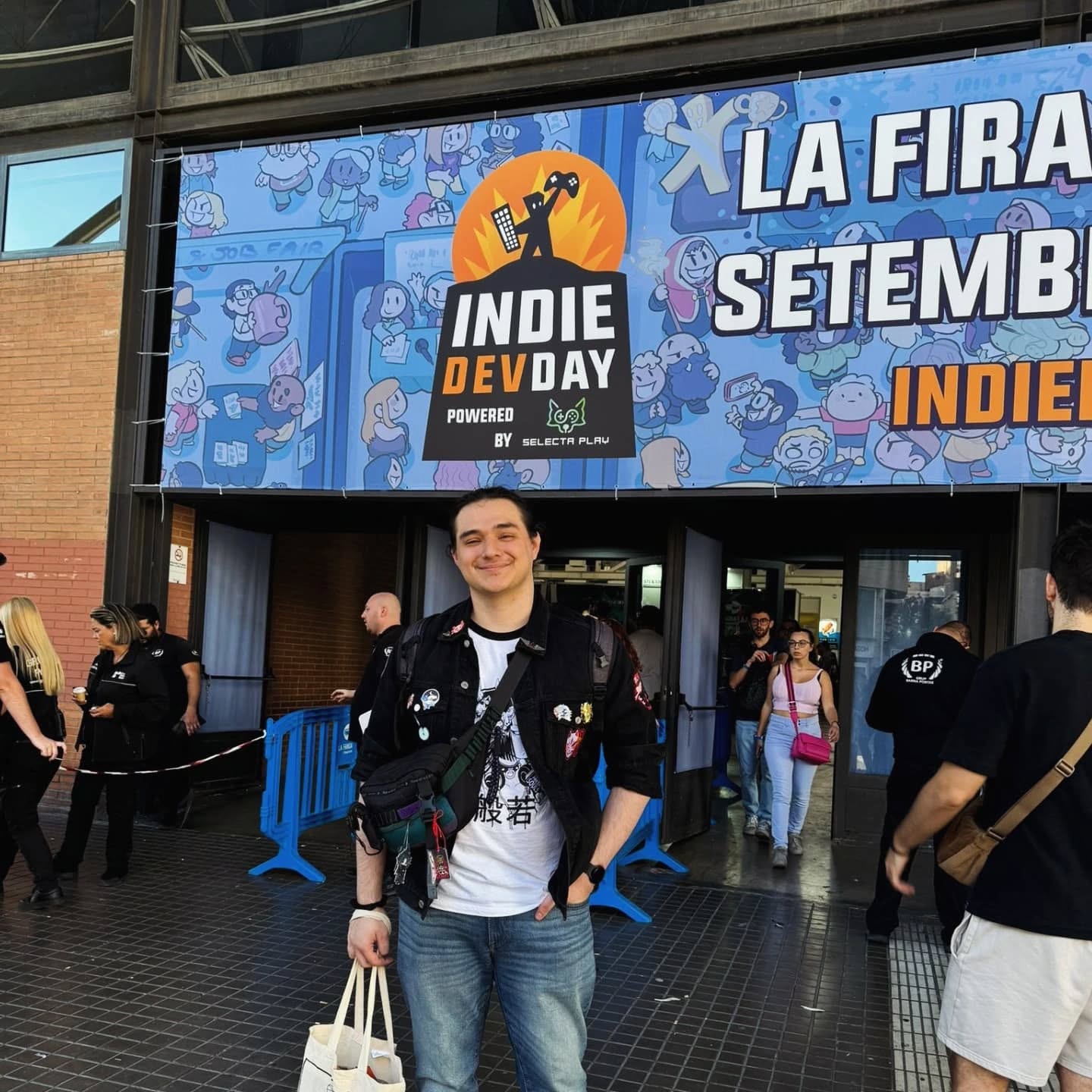 Memories from the IndieDevDay 🎮
#indiedevday #AlteredAlma #akxolotl #gamedev #2awesomestudio