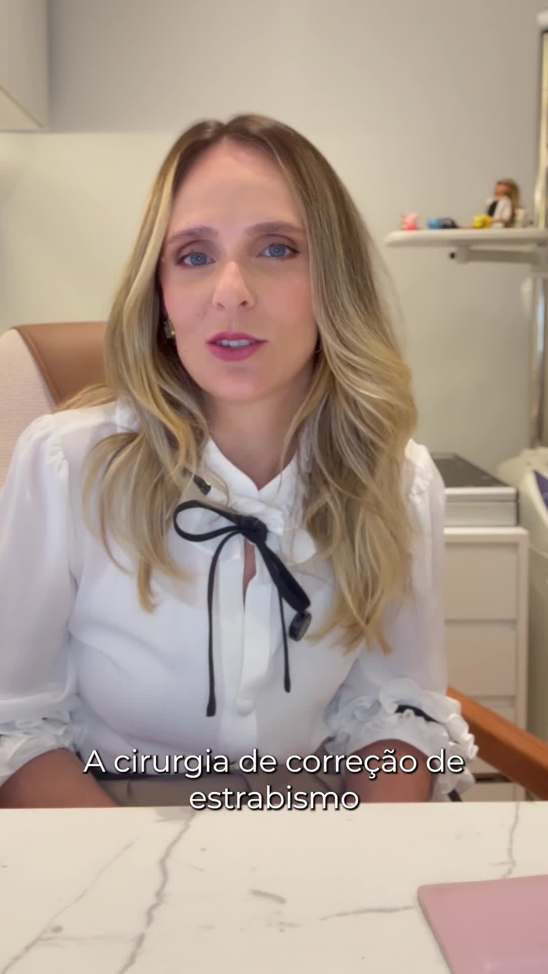 O estrabismo pode impactar a autoestima em diferentes fases da vida, desde a infância até a vida adulta. Em muitos casos, corrigir o desvio não é apenas uma questão estética, mas também de confiança e bem-estar no dia a dia.
Cada paciente tem sua história, e entender o momento certo de tratar faz toda a diferença.
Se você ou seu filho convivem com isso, vale buscar uma avaliação e tirar suas dúvidas.
Dra. Juliana Wagner Dada
Referência em Estrabismo adulto e infantil
Especialista em Oftalmologia Pediátrica
CRM39665
RQE35215
#estrabismo #saudeocular #oftalmopediatria