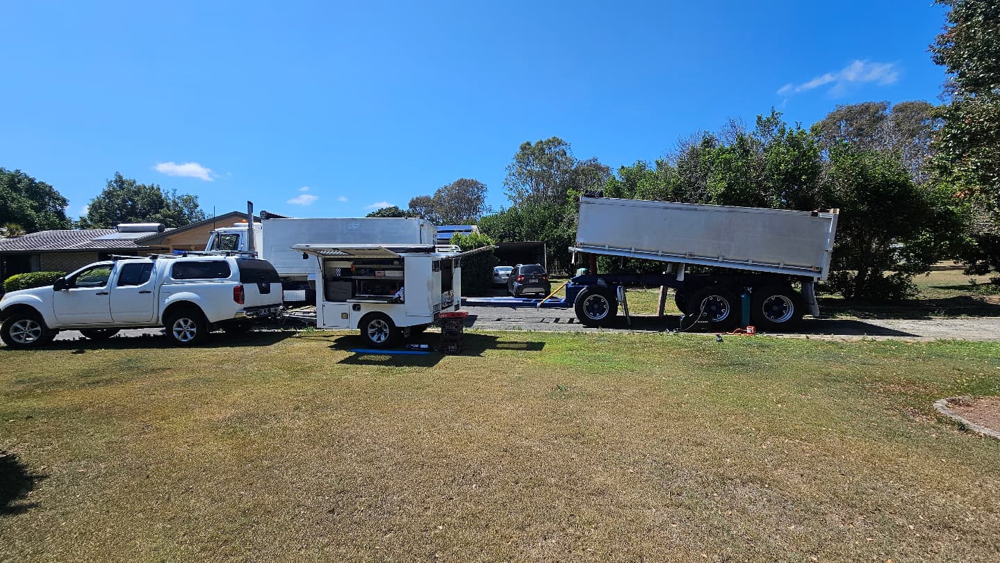 🚛 Out in Bundaberg for a tipper truck job! 💪 Repaired cracks in Aluminium frame and added bracing for extra strength. Sun’s Welding – Prescision welding to your doorstep 🔧
.
.
.
.
#mobilewelder #welding #truckrepair #truck #aluminium #worktrip #workingholiday